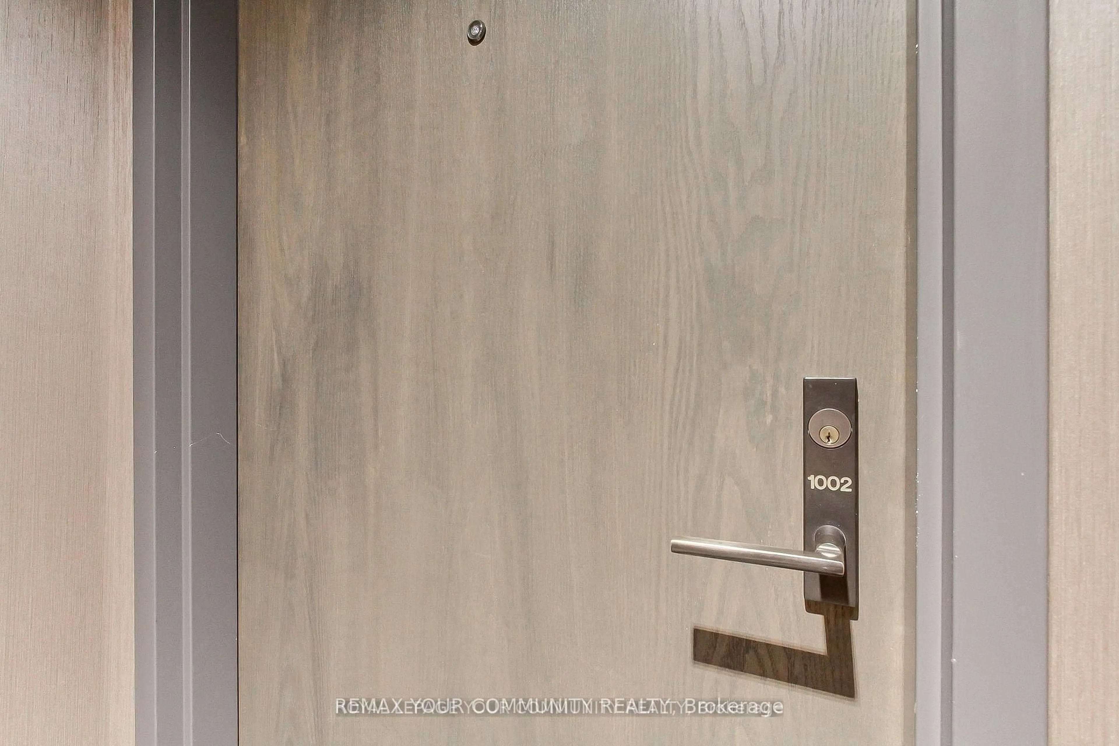 Unknown for 426 University Ave #1002, Toronto Ontario M5G 1S9