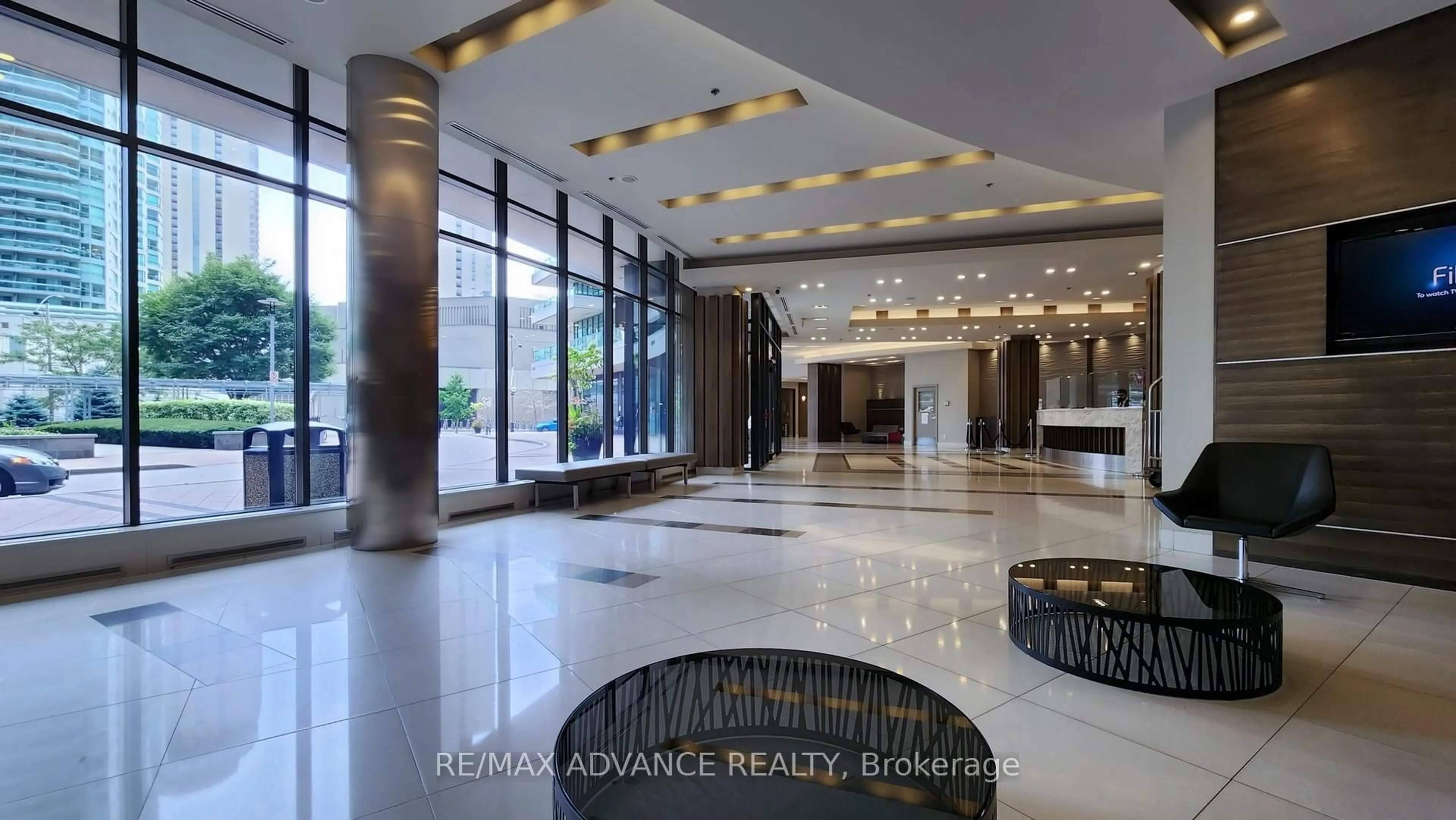 Lobby for 33 Bay St #4713, Toronto Ontario M5J 2Z3