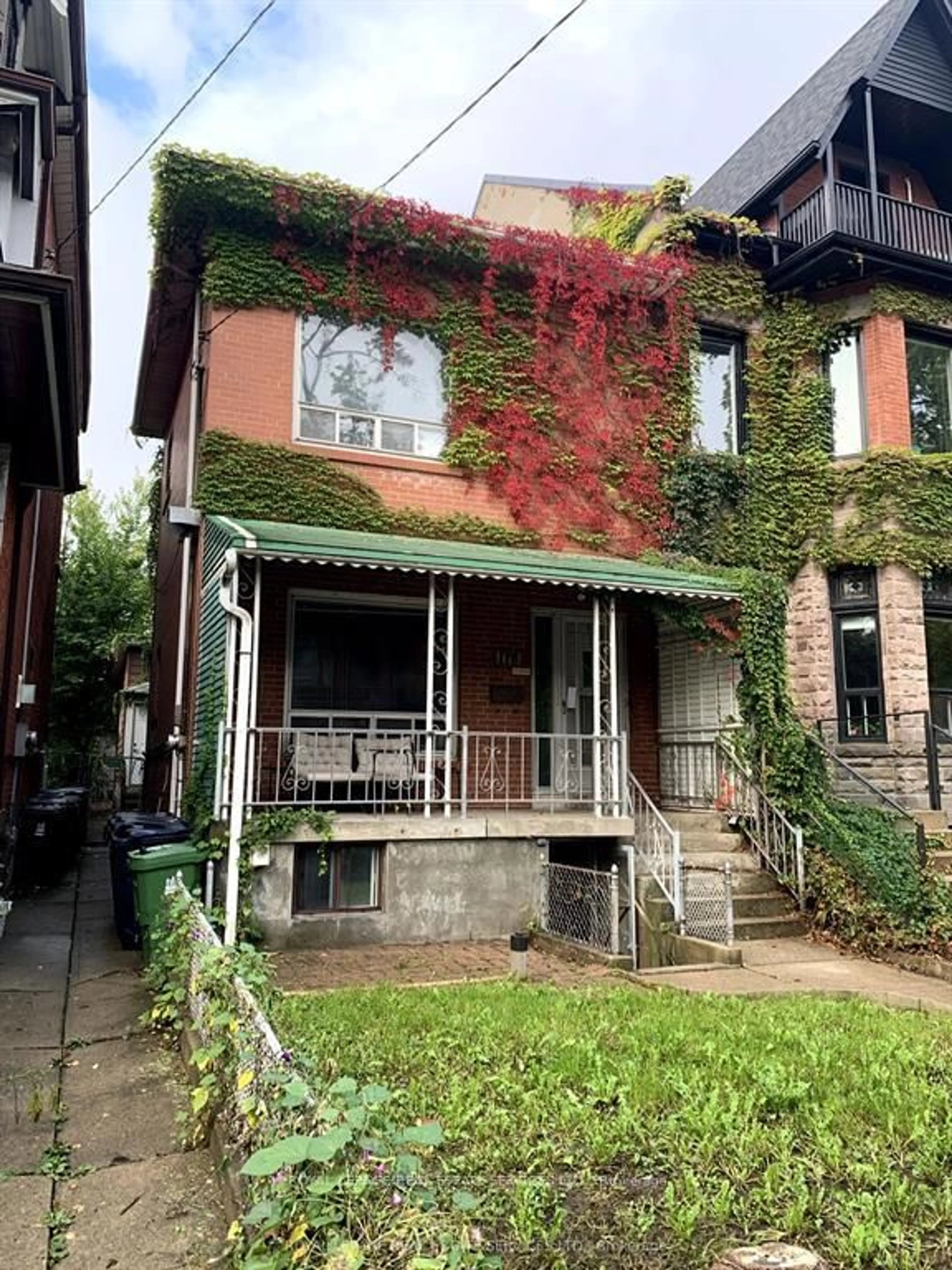 Home with brick exterior material, street for 464 Euclid Ave, Toronto Ontario M6G 2S9