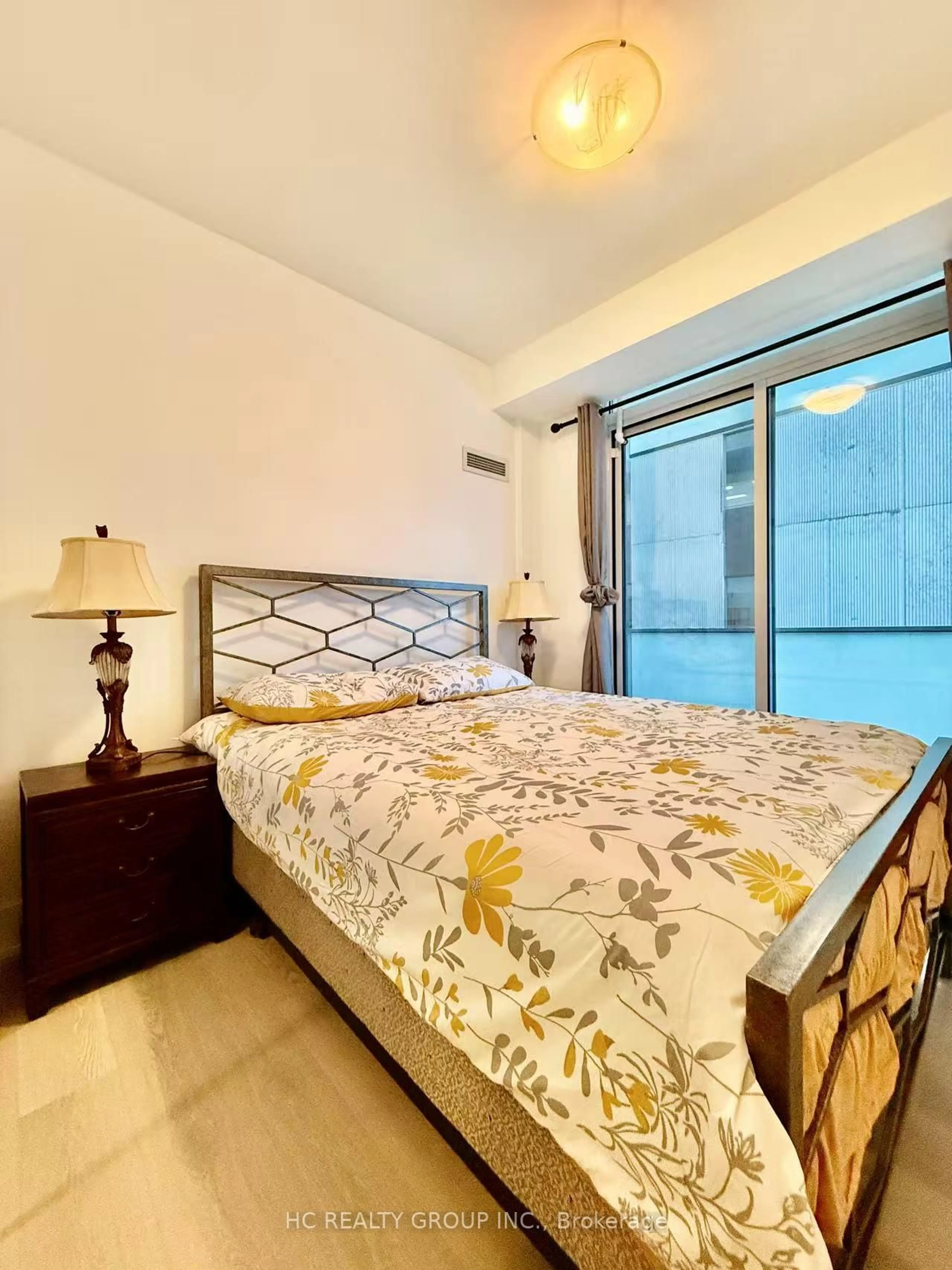 Bedroom with bed, unknown for 200 Bloor St #1405, Toronto Ontario M5S 0B1
