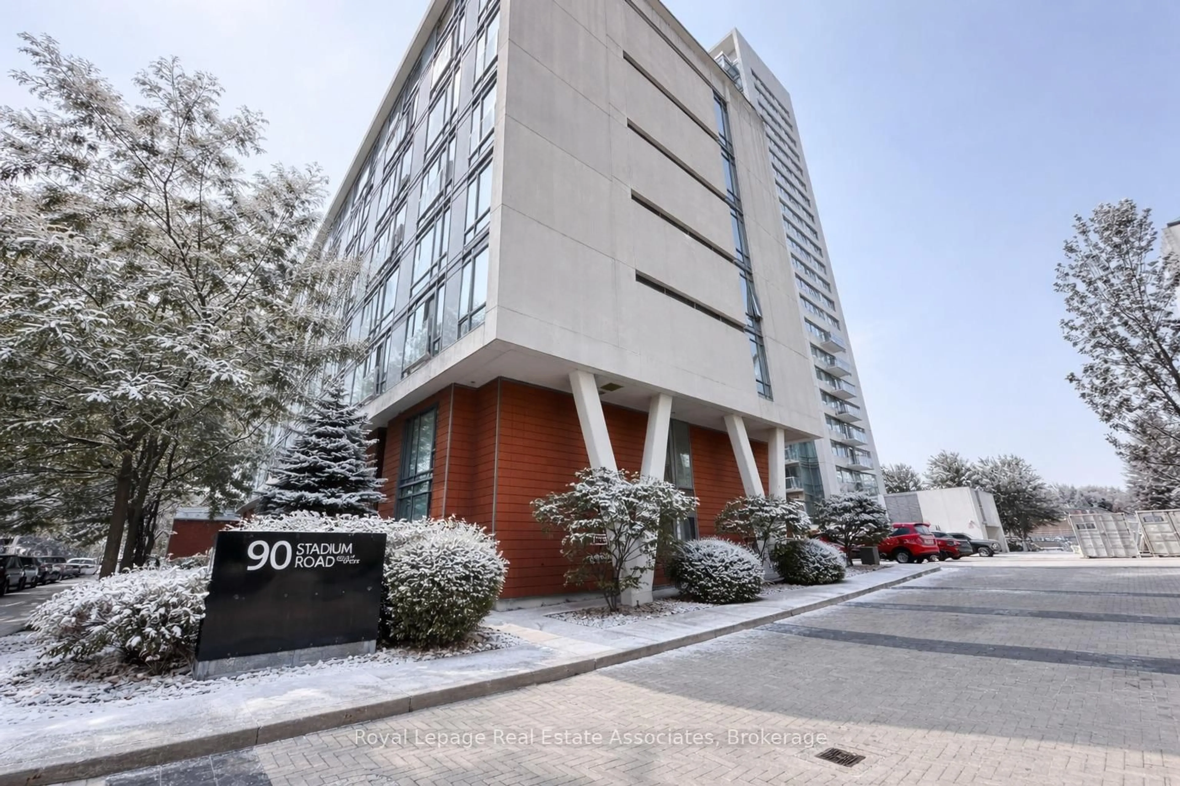 Unknown for 90 Stadium Rd #1002, Toronto Ontario M5V 3W5