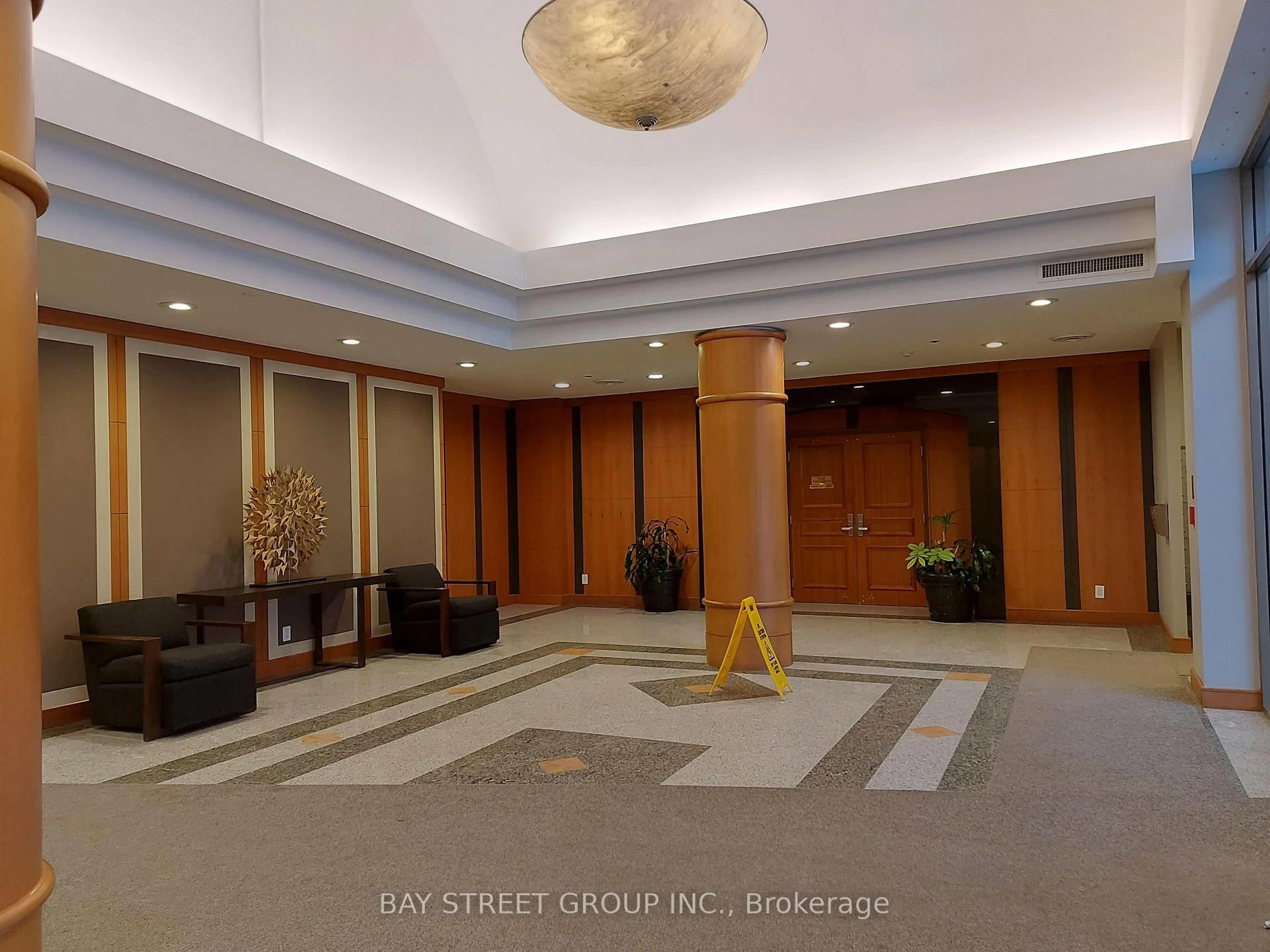 Lobby for 256 Doris Ave #1111, Toronto Ontario M2N 6X8
