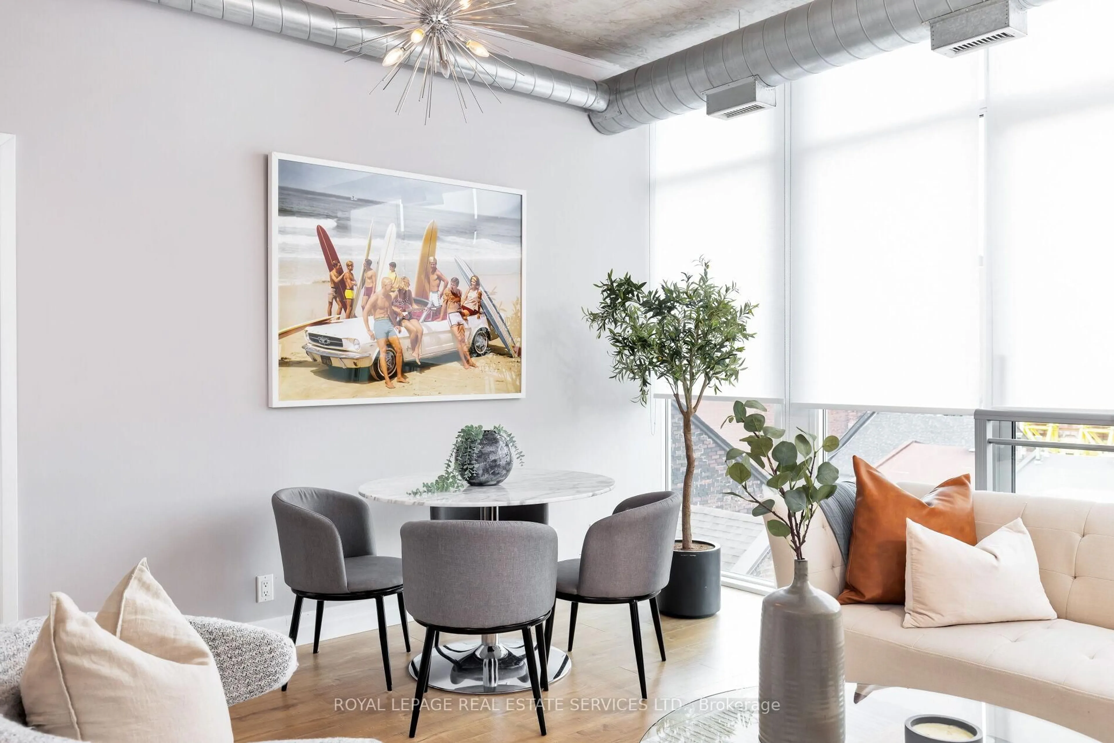 Unknown for 388 Richmond St #520, Toronto Ontario M5V 3P1