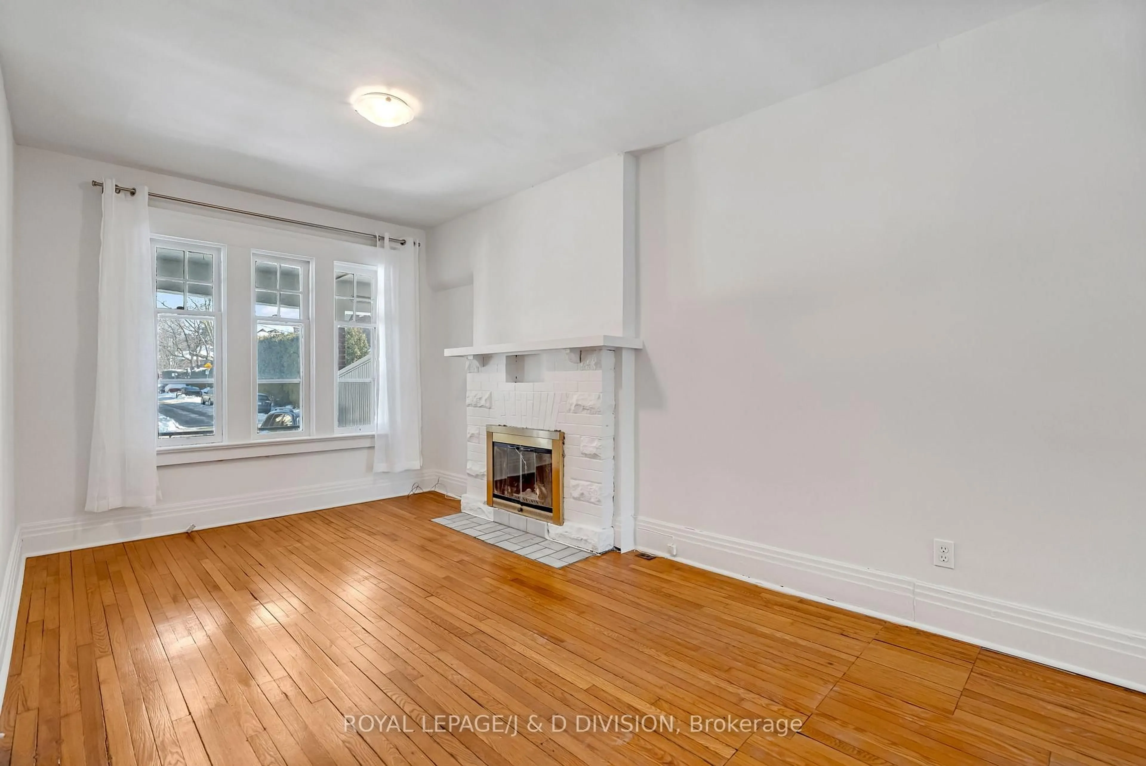 Unknown for 174 Arlington Ave, Toronto Ontario M6C 2Z2