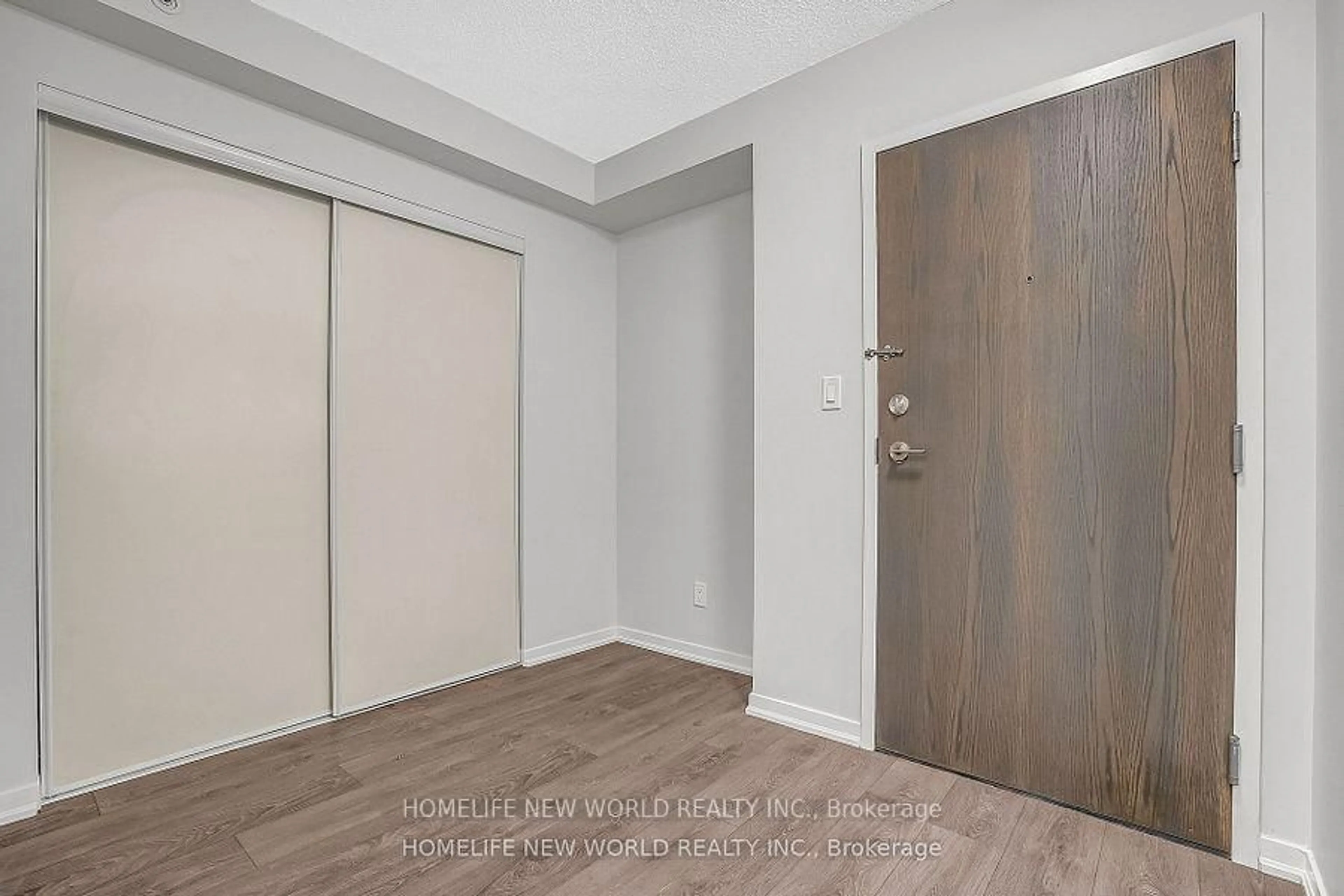 Indoor entryway for 68 Abell St #505, Toronto Ontario M6J 0B1
