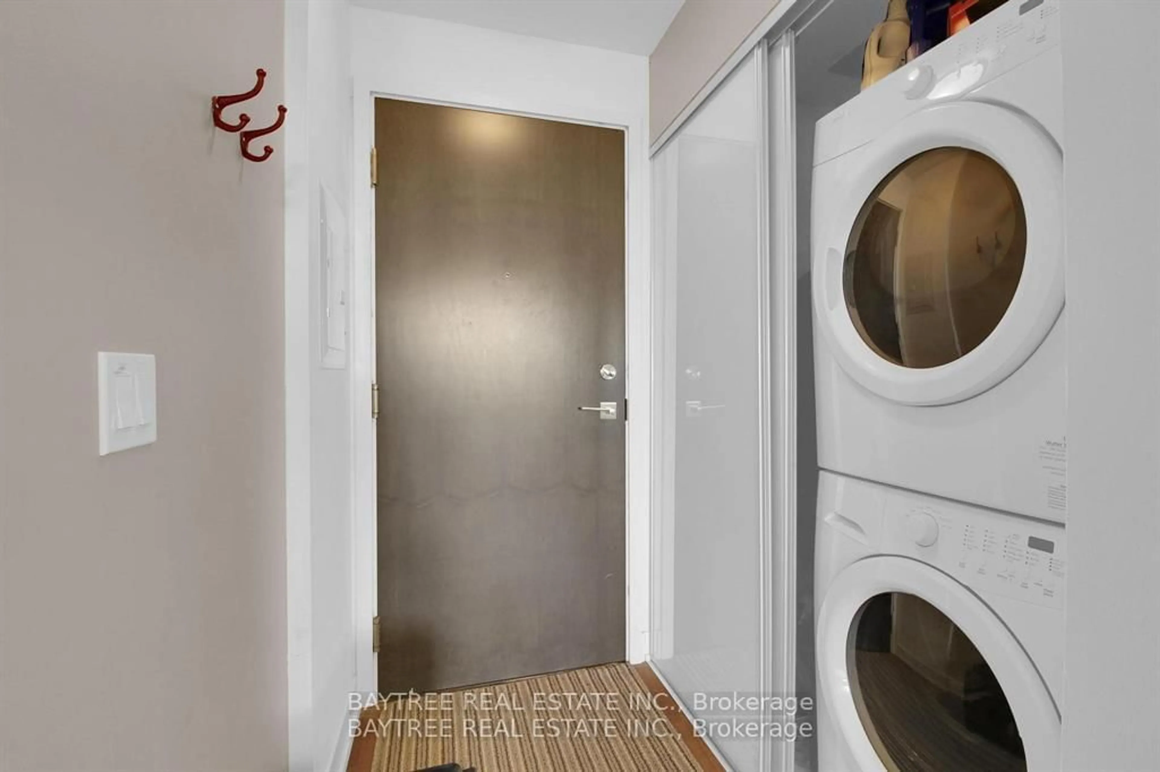 Unknown for 20 Minowan Miikan Lane #614, Toronto Ontario M6J 0E5