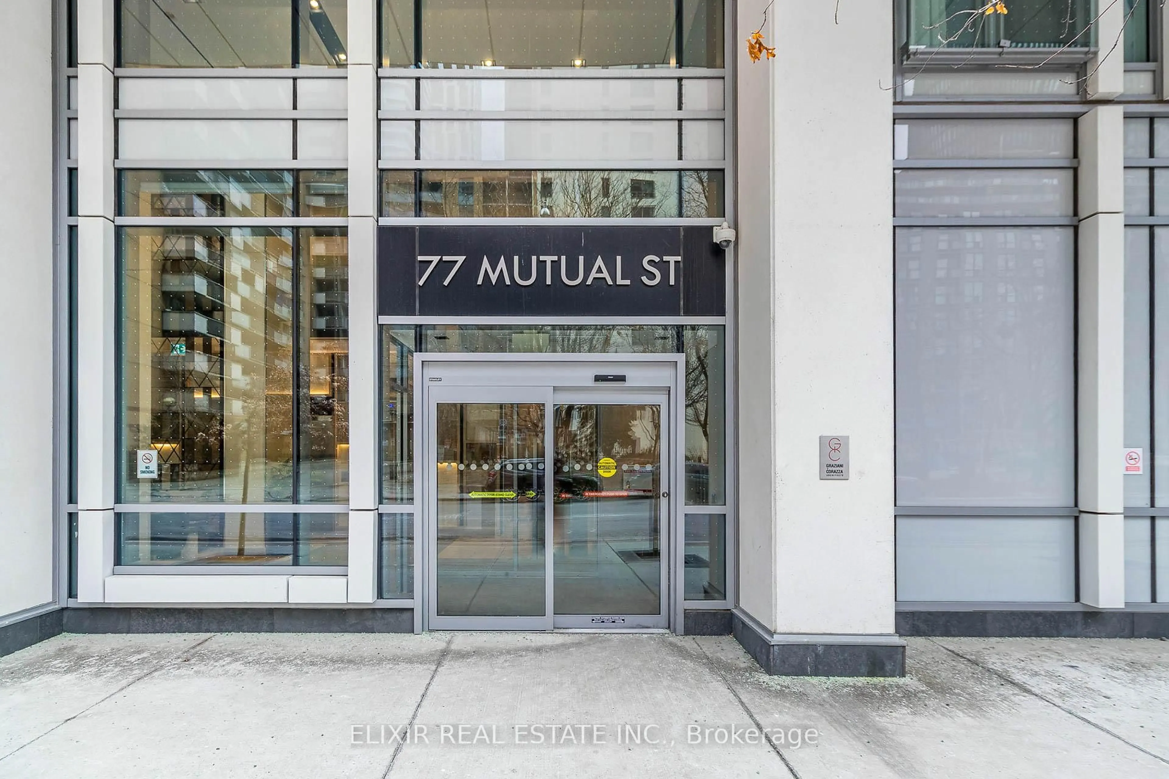 Indoor foyer for 77 Mutual St #1610, Toronto Ontario M5B 0B9