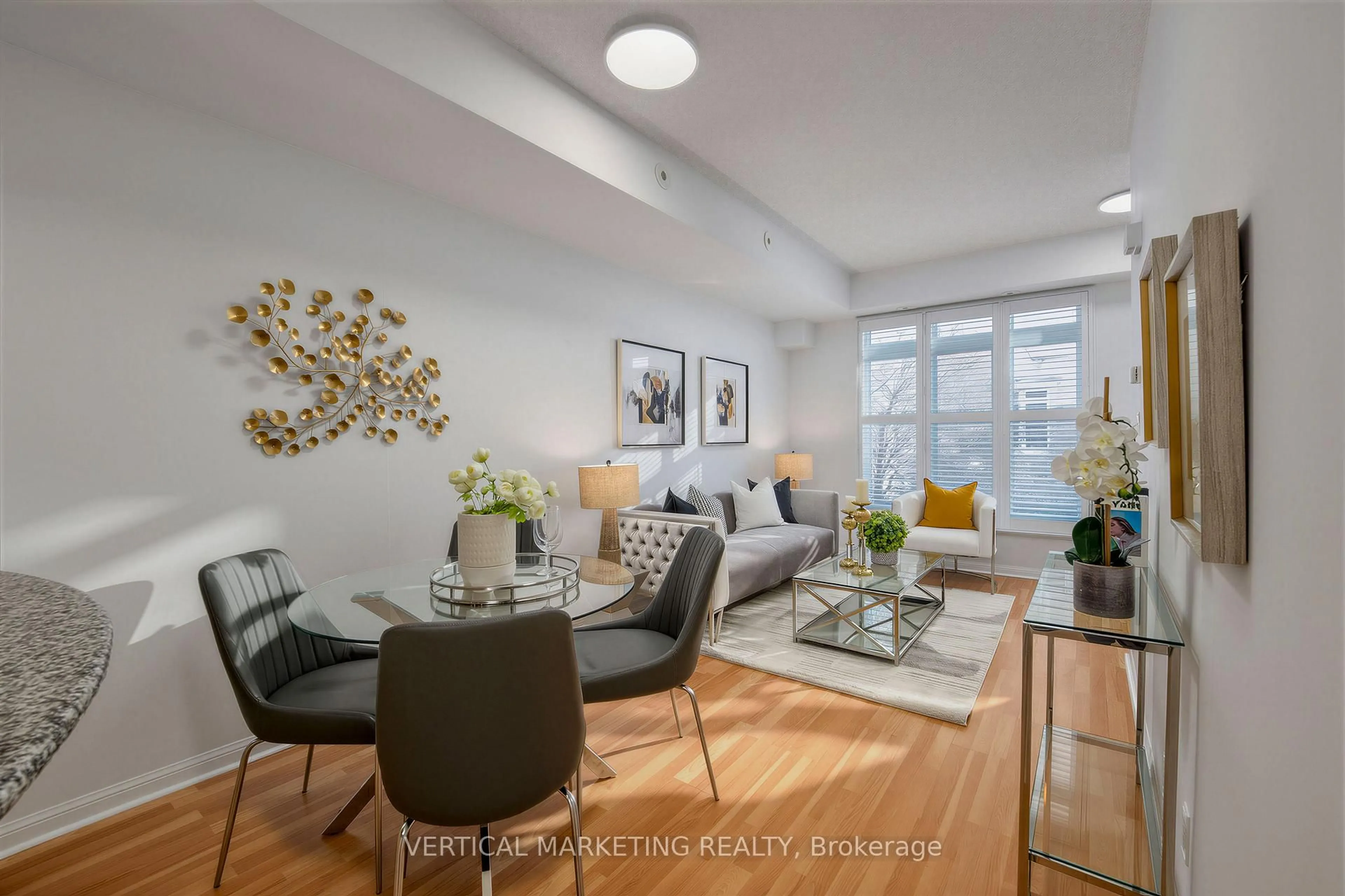 Living room with furniture, unknown for 98 Carr St #th9, Toronto Ontario M5T 1B7