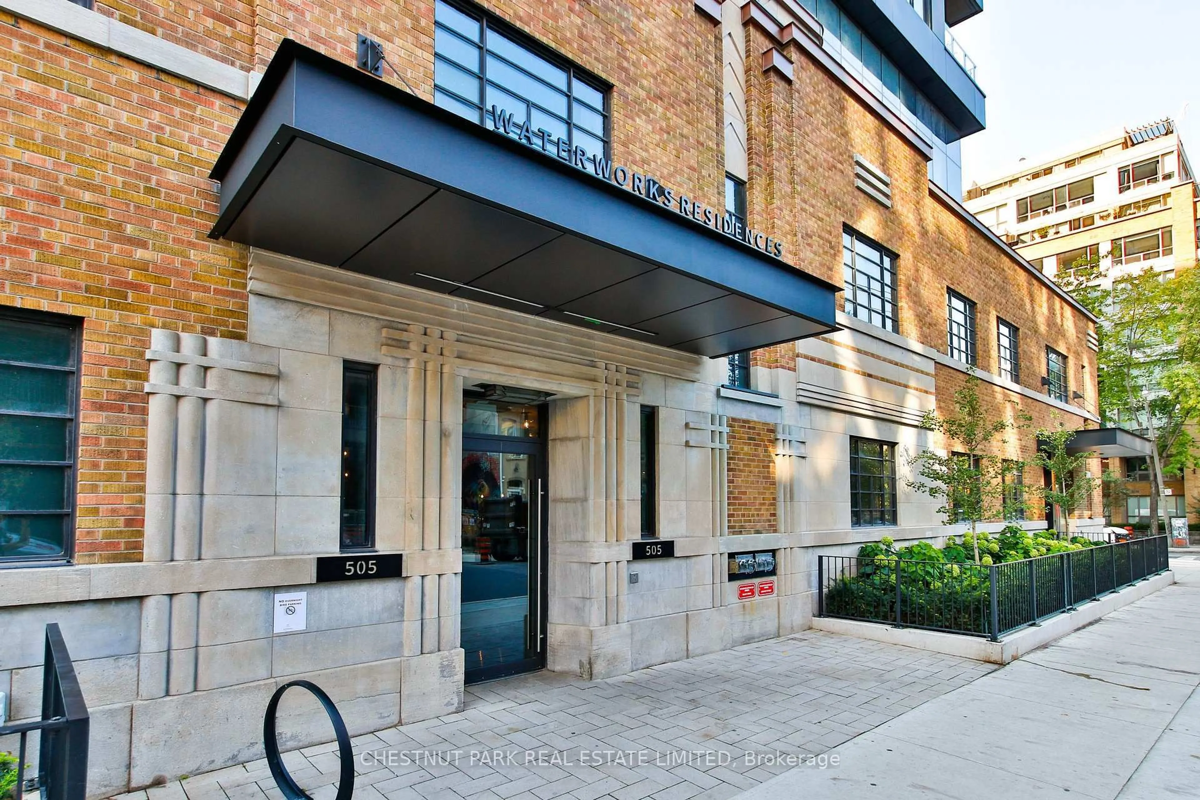 Indoor foyer for 505 Richmond St #527, Toronto Ontario M5V 0P4