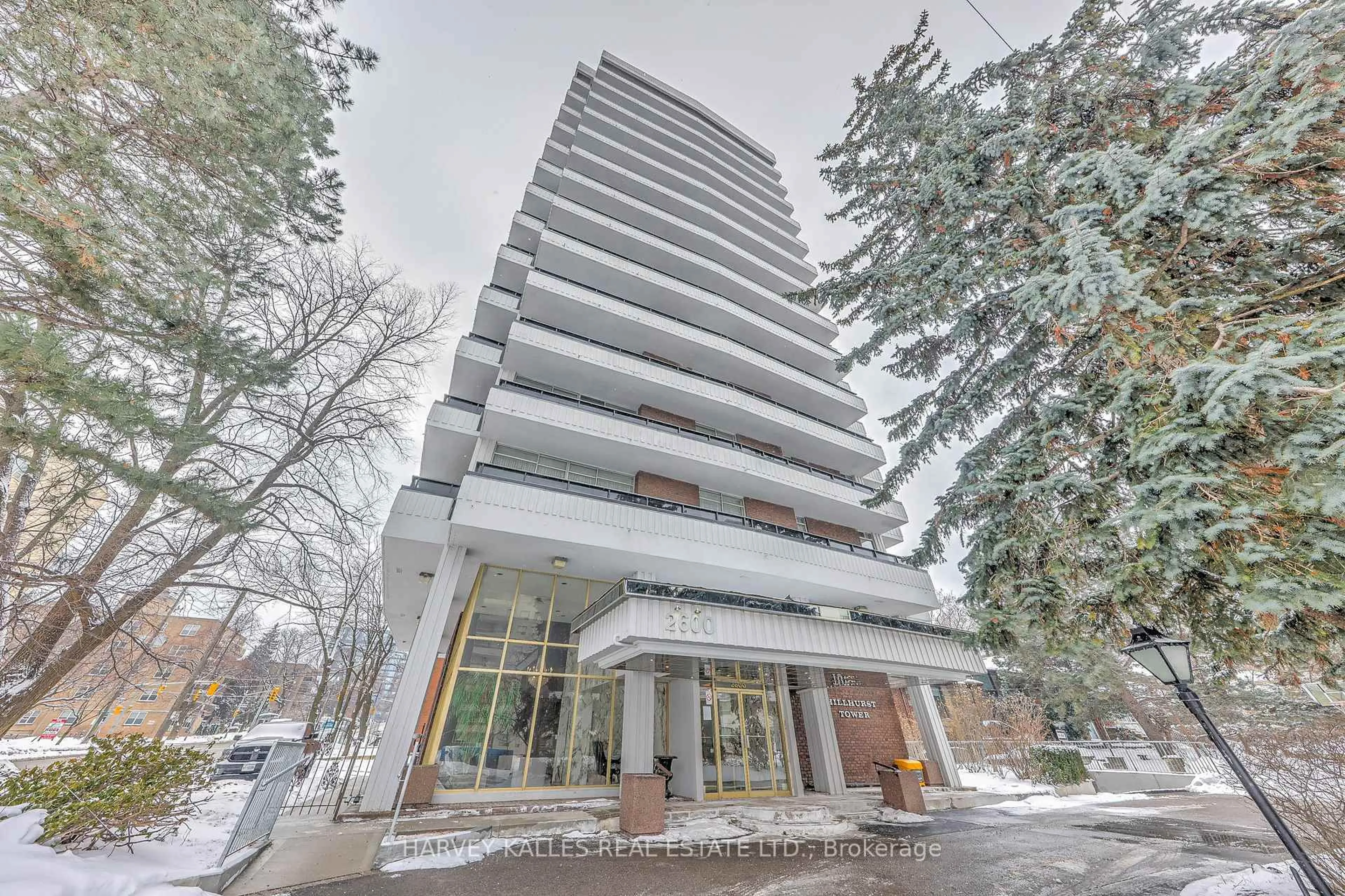 Indoor foyer for 2600 Bathurst St #1001, Toronto Ontario M6B 2Z4