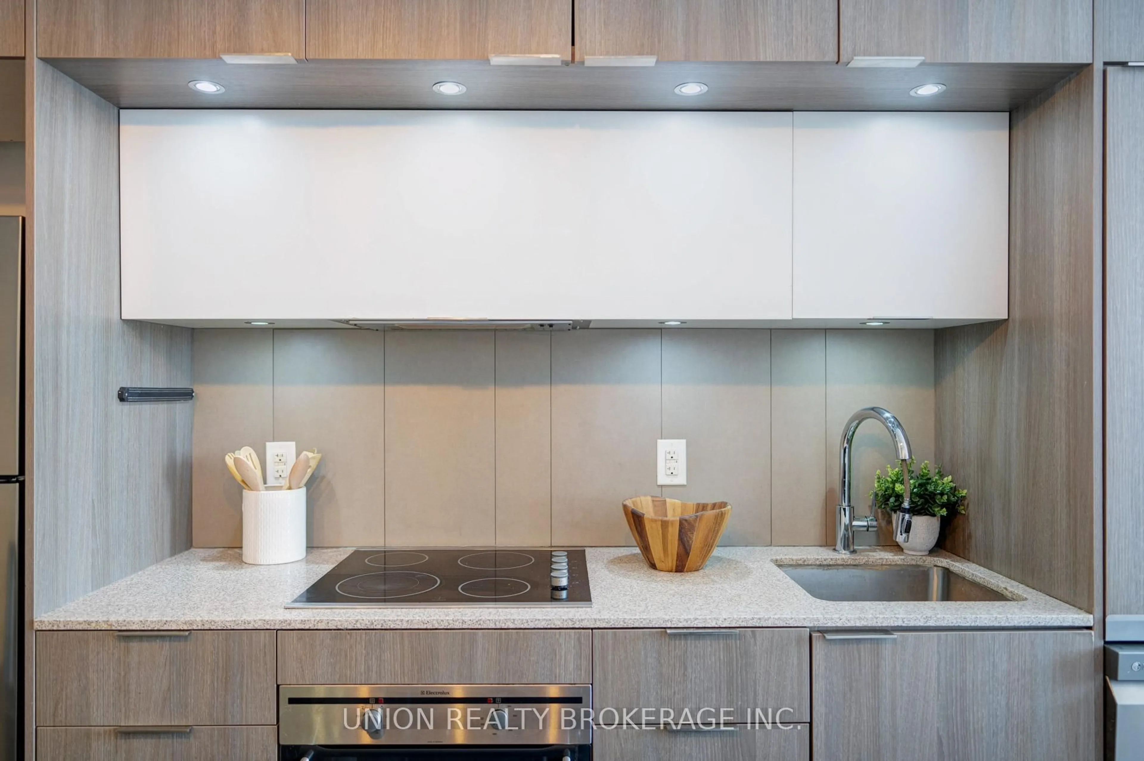 Contemporary kitchen, ceramic/tile floor for 170 Sumach St #2508, Toronto Ontario M5A 0C3