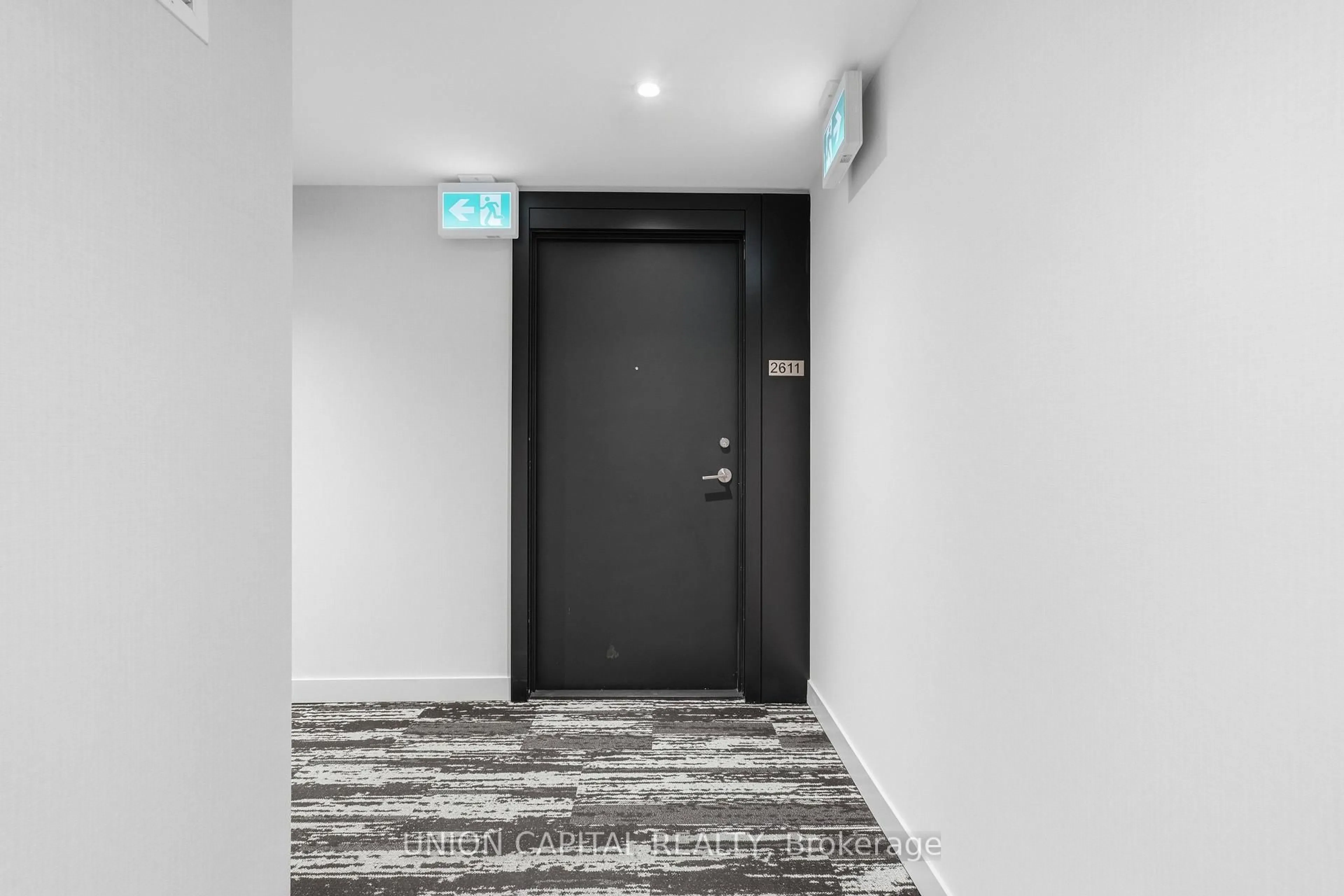 Indoor foyer for 252 Church St #2611, Toronto Ontario M5B 0E6