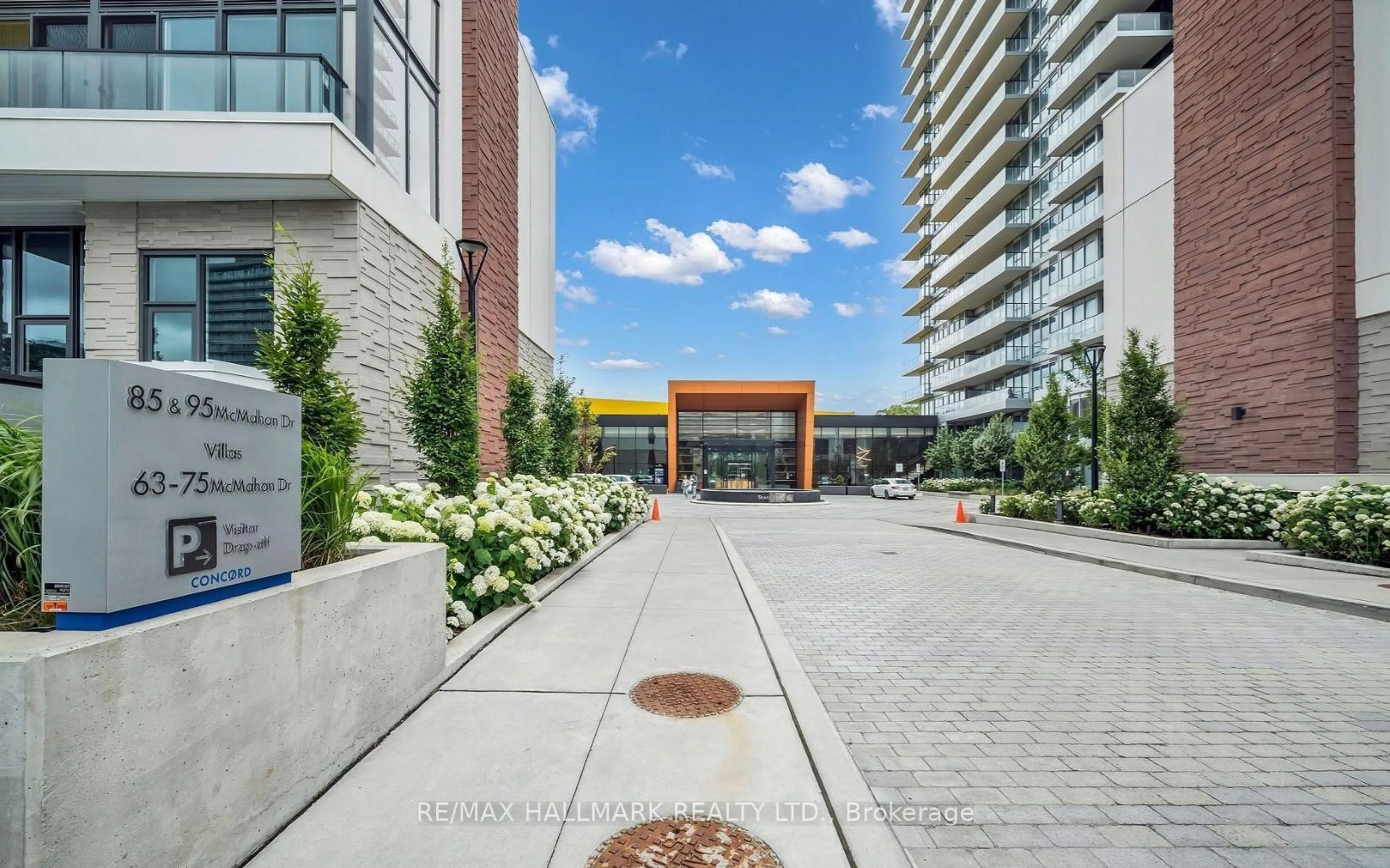 Patio, street for 85 McMahon Dr #709, Toronto Ontario M2K 0H1