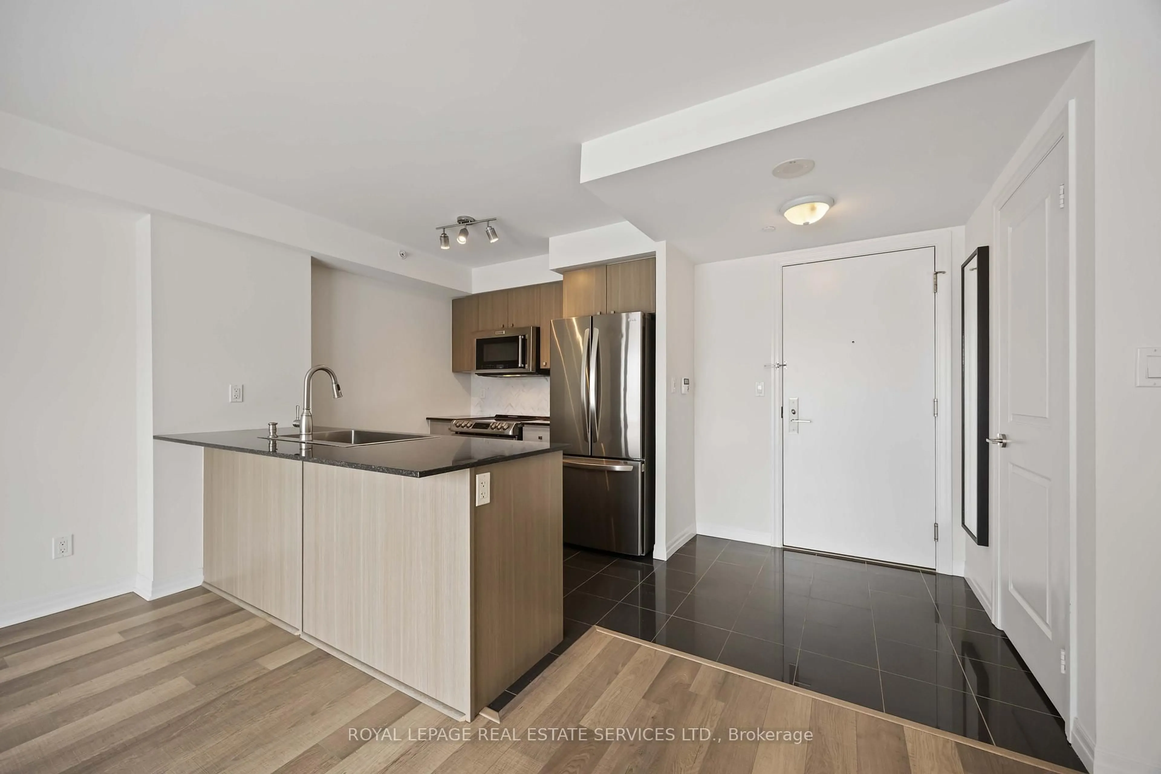 Unknown for 275 Yorkland Rd #306, Toronto Ontario M2J 0B4