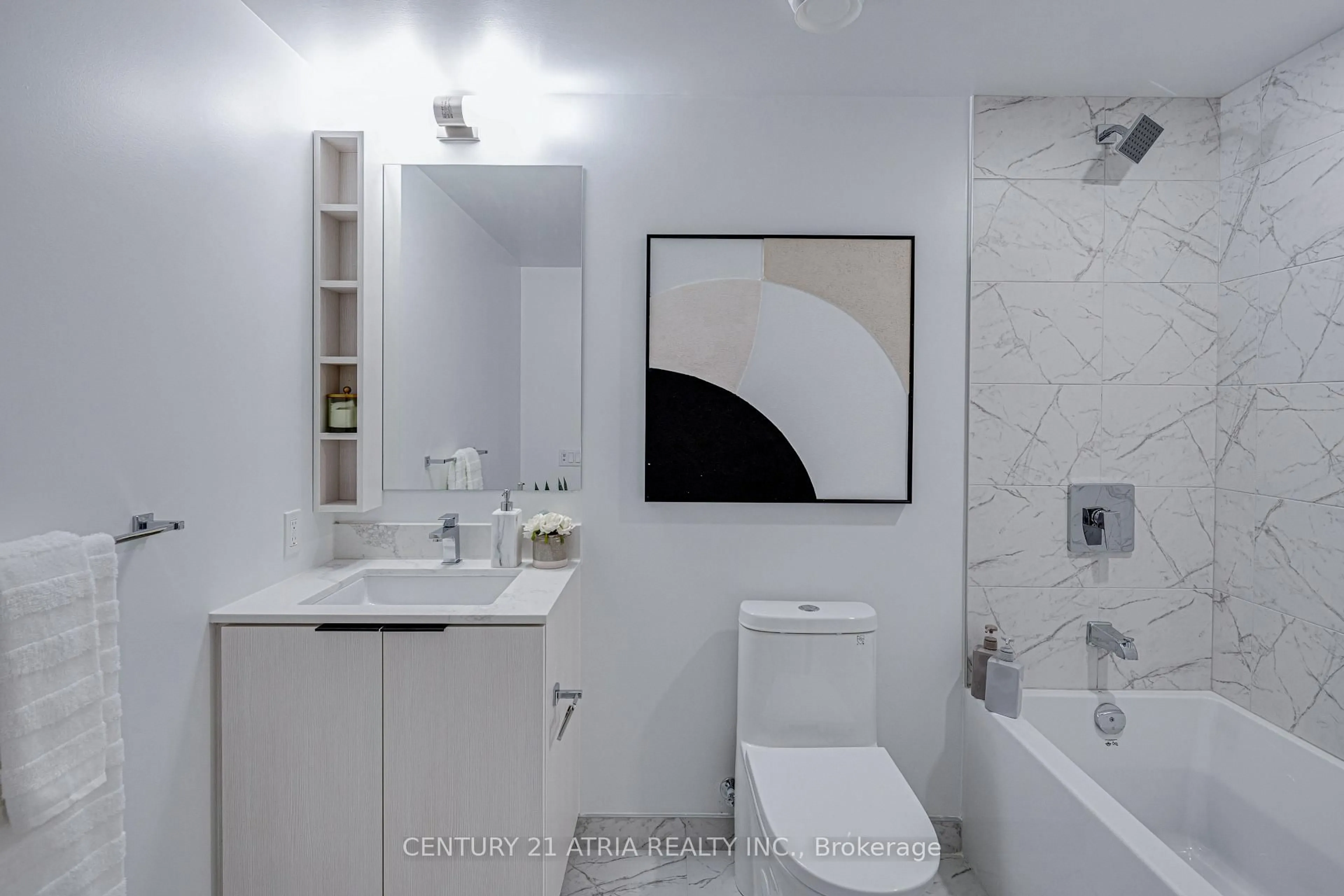 Standard bathroom, ceramic/tile floor for 82 Dalhousie St #2215, Toronto Ontario M5B 0C5