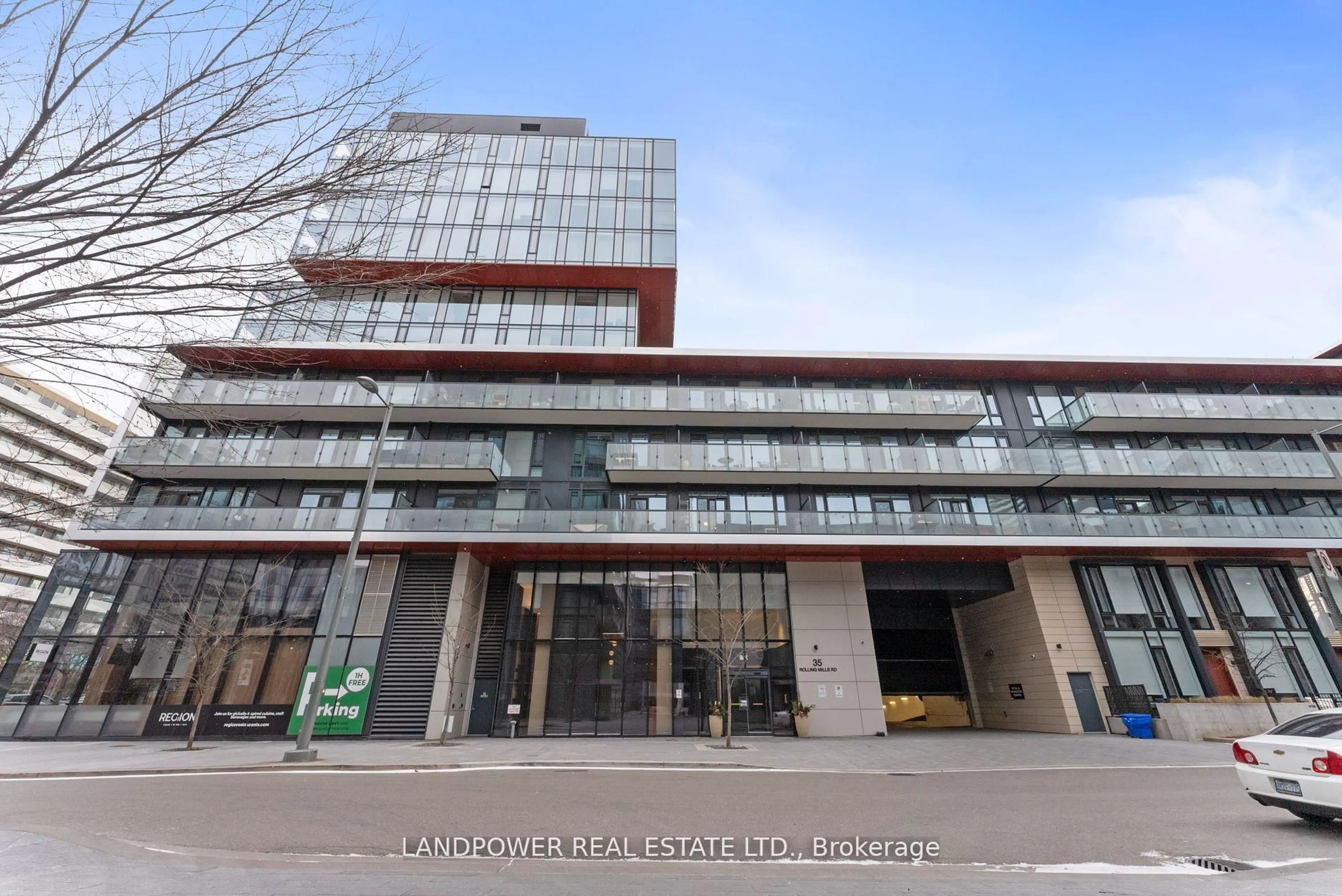 Indoor foyer for 35 Rolling Mills Rd #N326, Toronto Ontario M5A 0V6