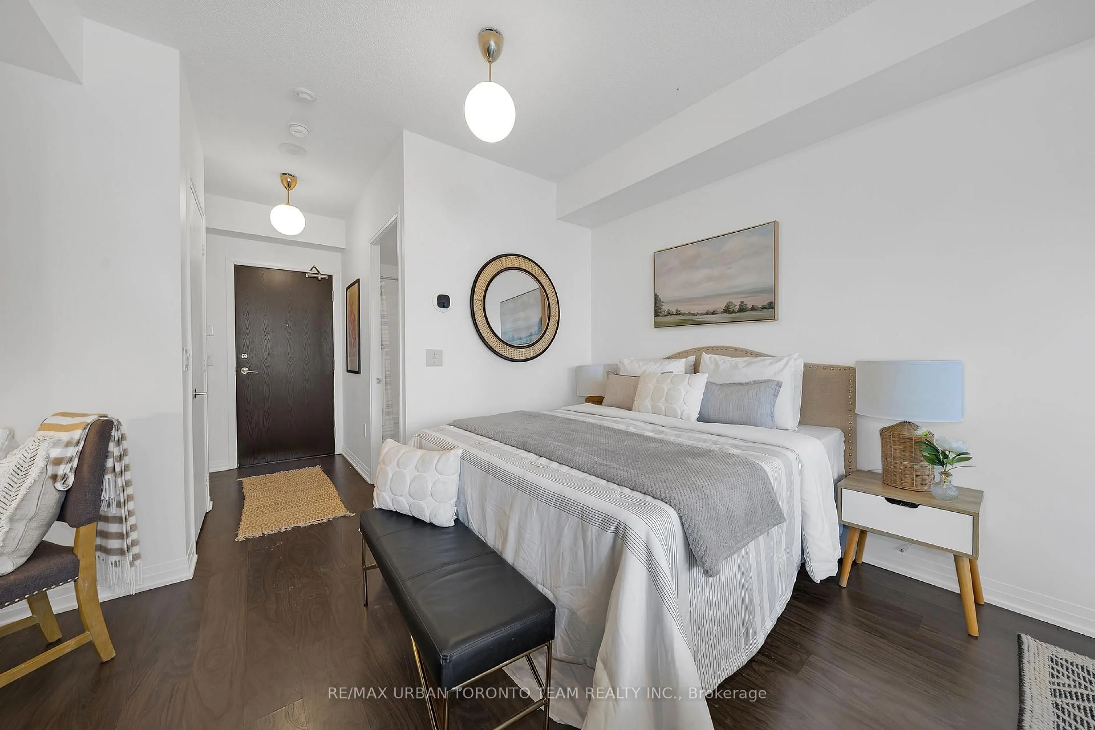 Bedroom with bed, unknown for 25 Cole St #816, Toronto Ontario M5A 4M3