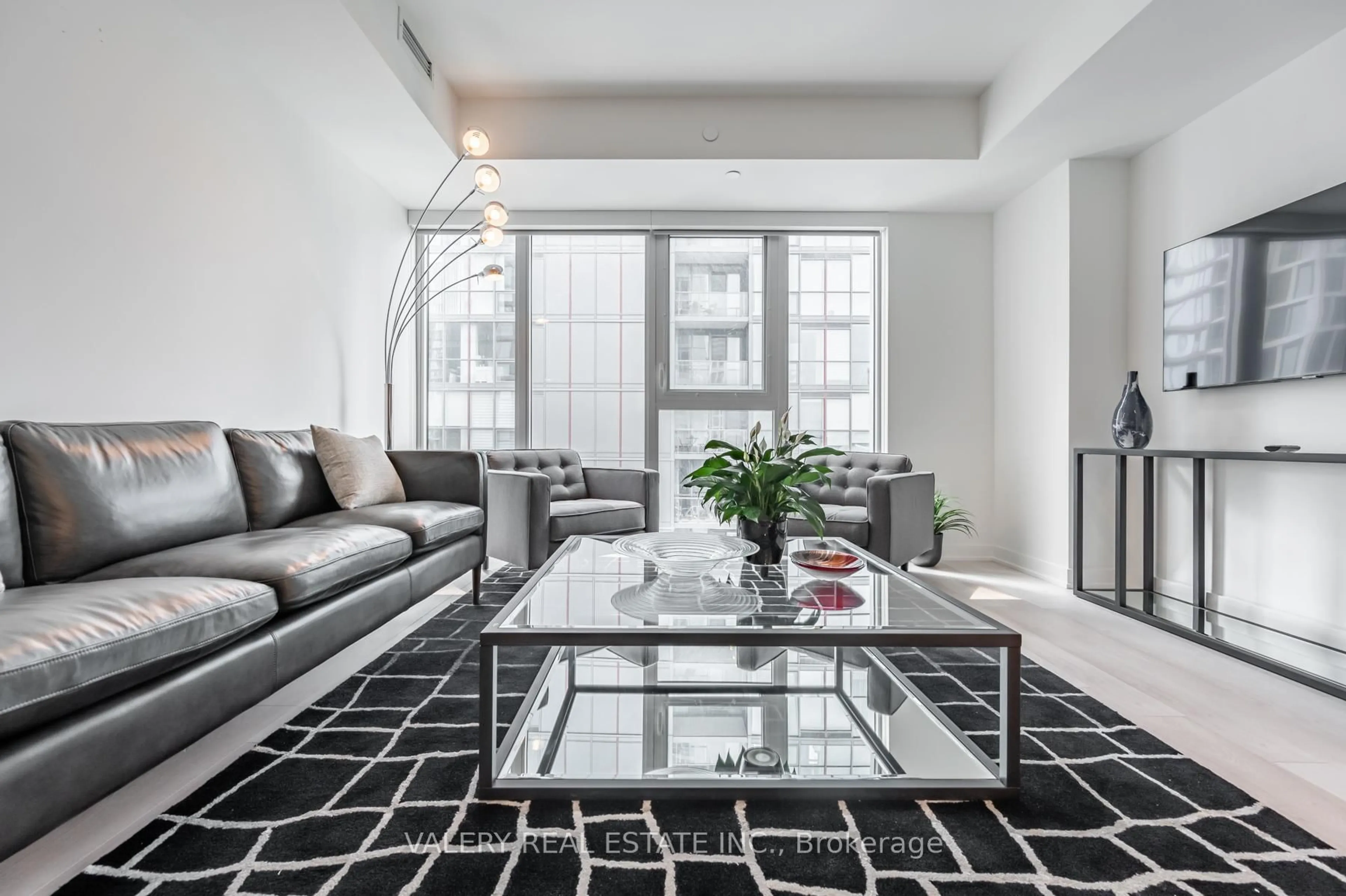 Living room with furniture, unknown for 357 King St #3109, Toronto Ontario M5V 0S7