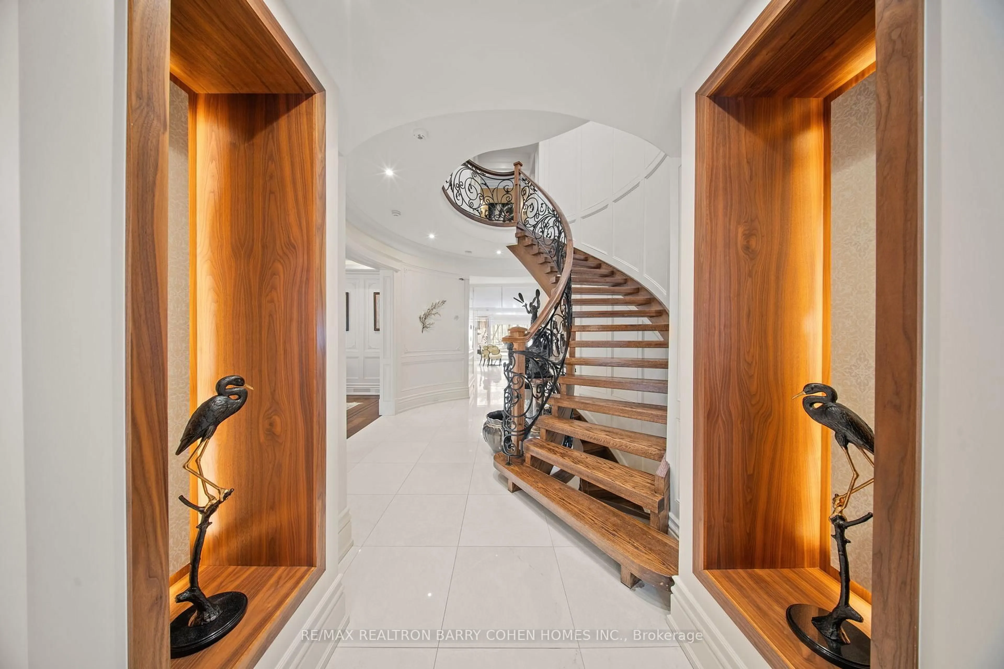 Unknown for 18 Brookfield Rd, Toronto Ontario M2P 1A9