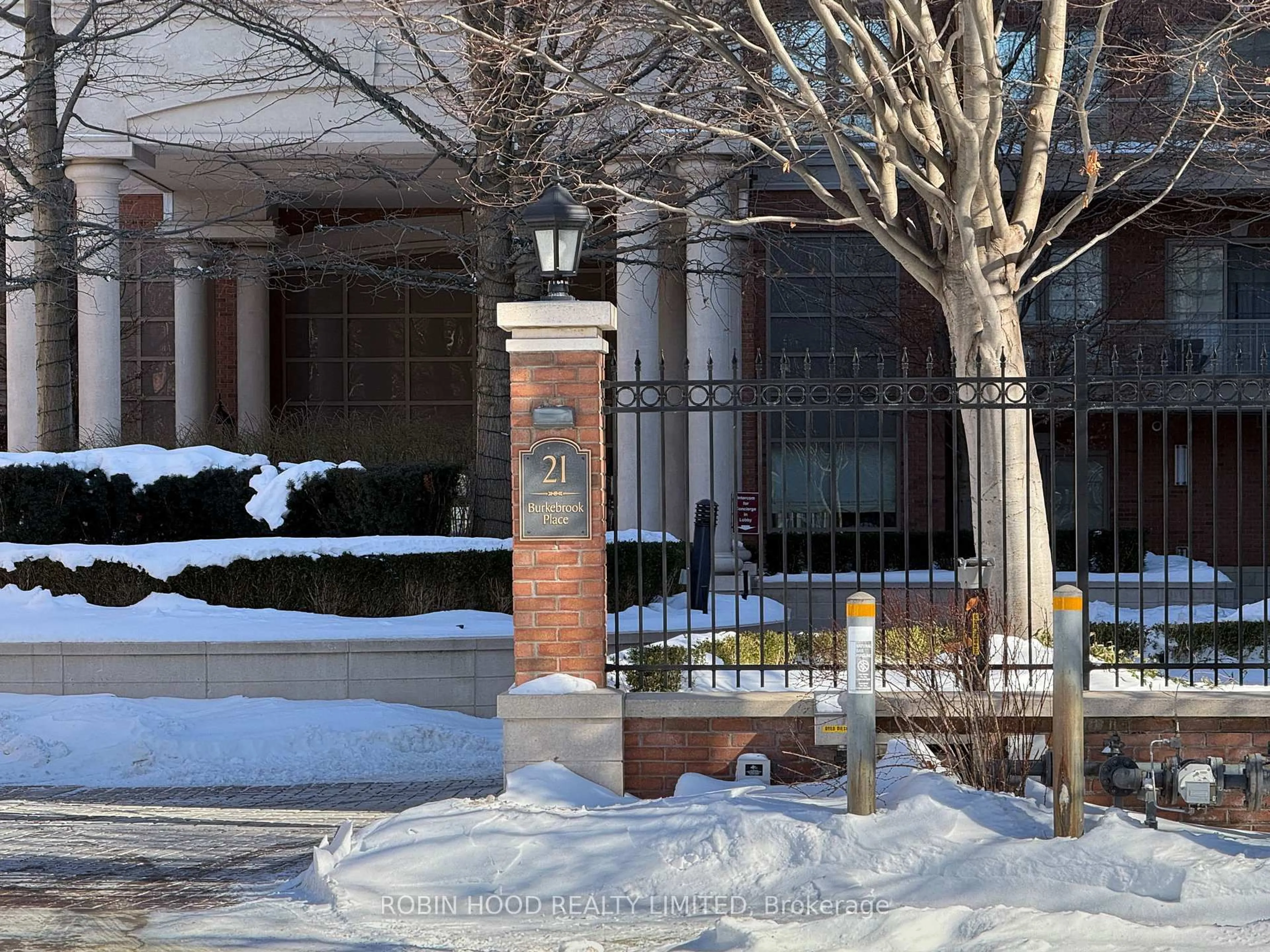 Unknown for 21 Burkebrook Pl #331, Toronto Ontario M4G 0A2