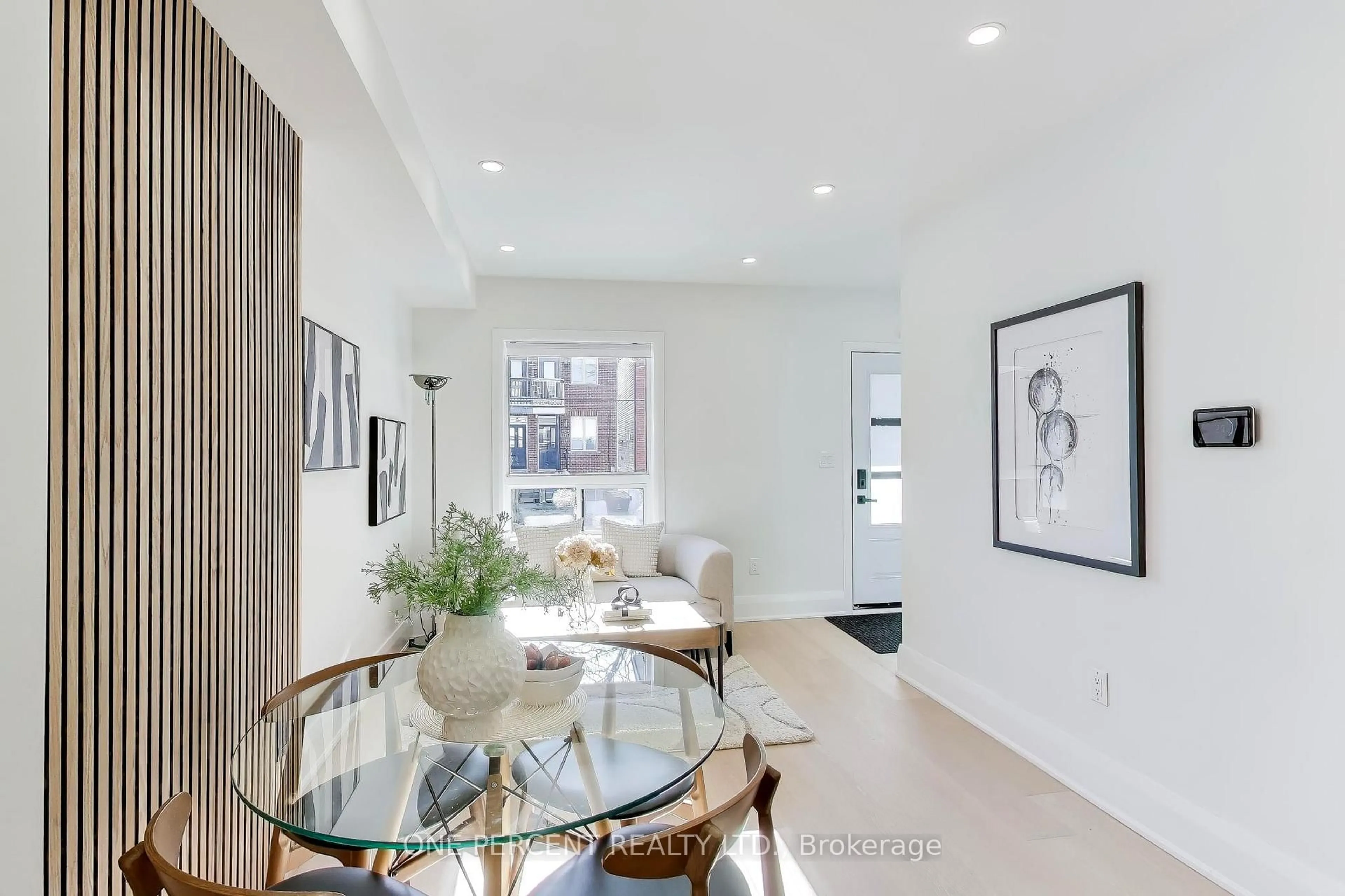 Unknown for 756 Richmond St, Toronto Ontario M6J 1C5