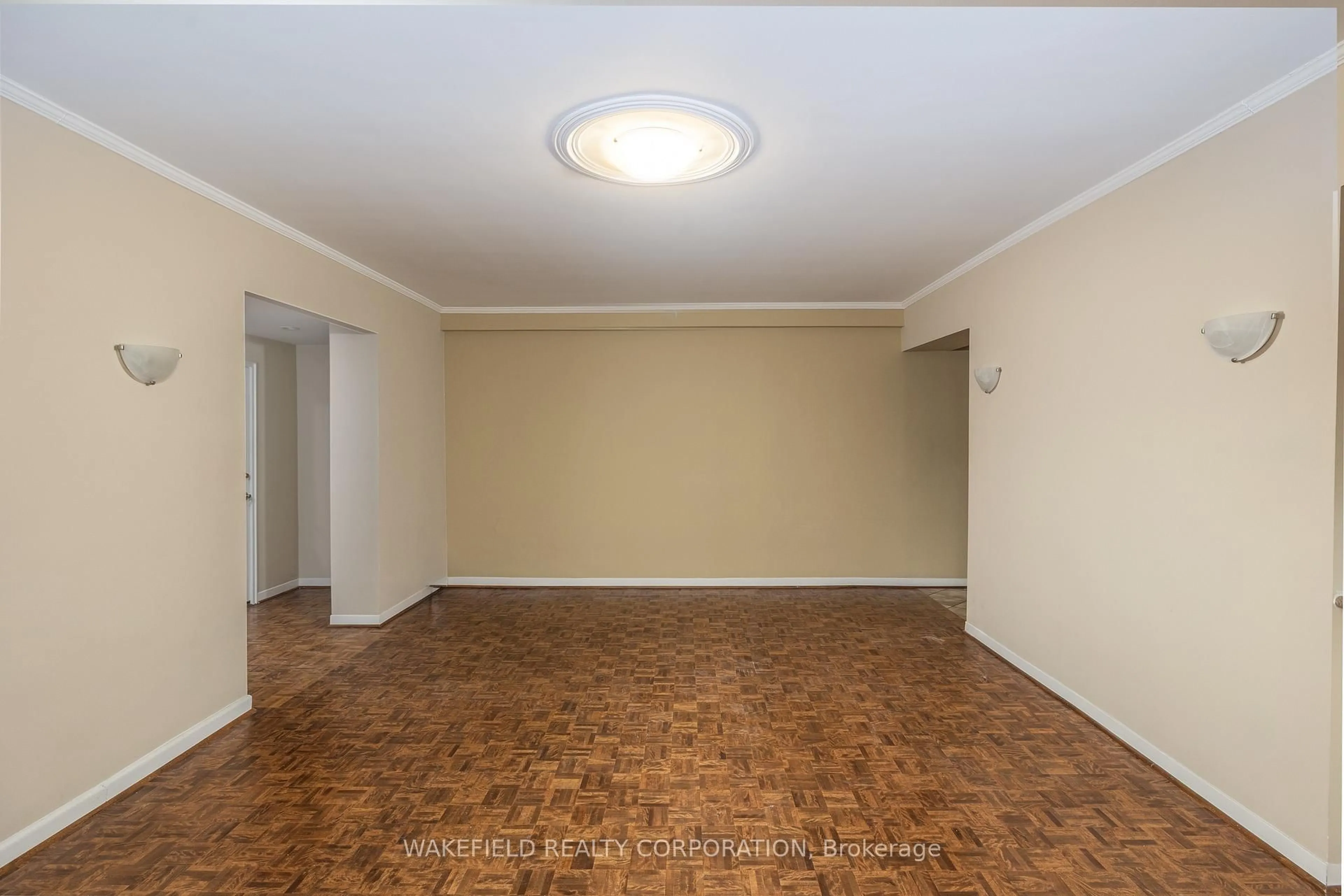 A pic of a room for 21 Dale Ave ## 635, Toronto Ontario M4W 1K3