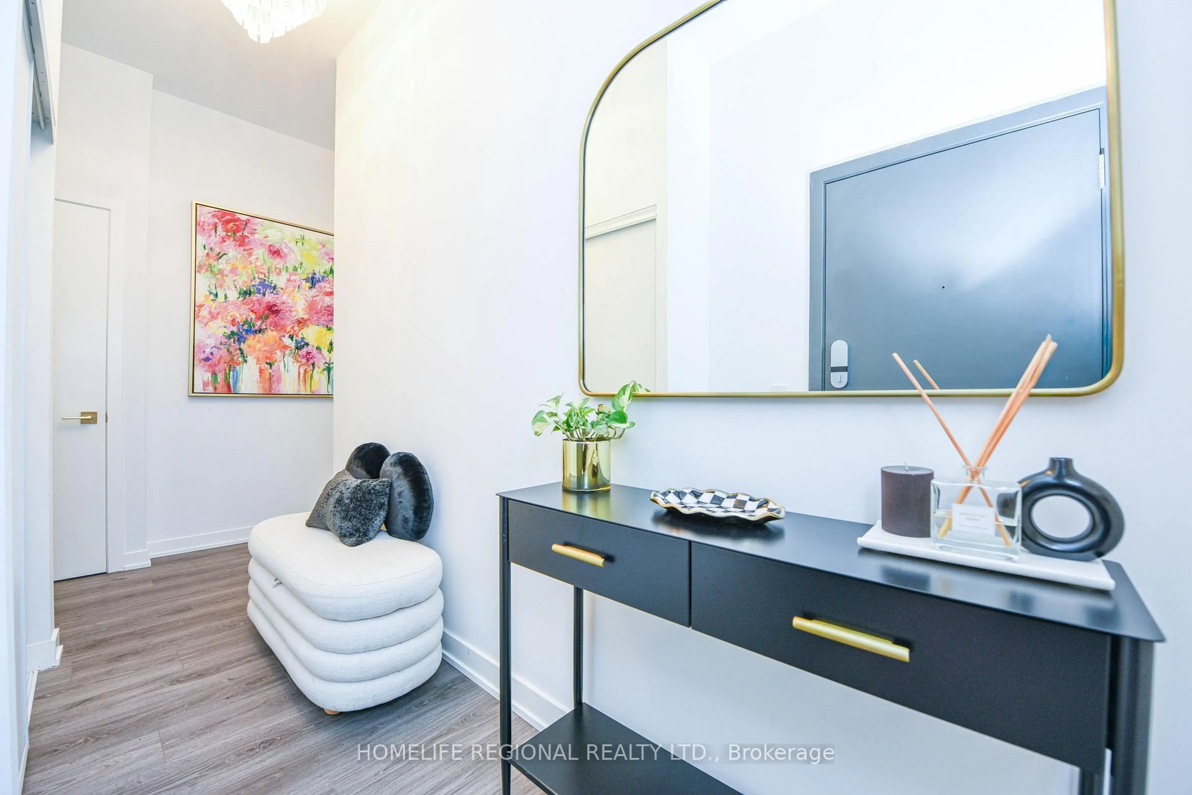 Indoor entryway for 9 Tecumseth St #PH19, Toronto Ontario M5V 0S5