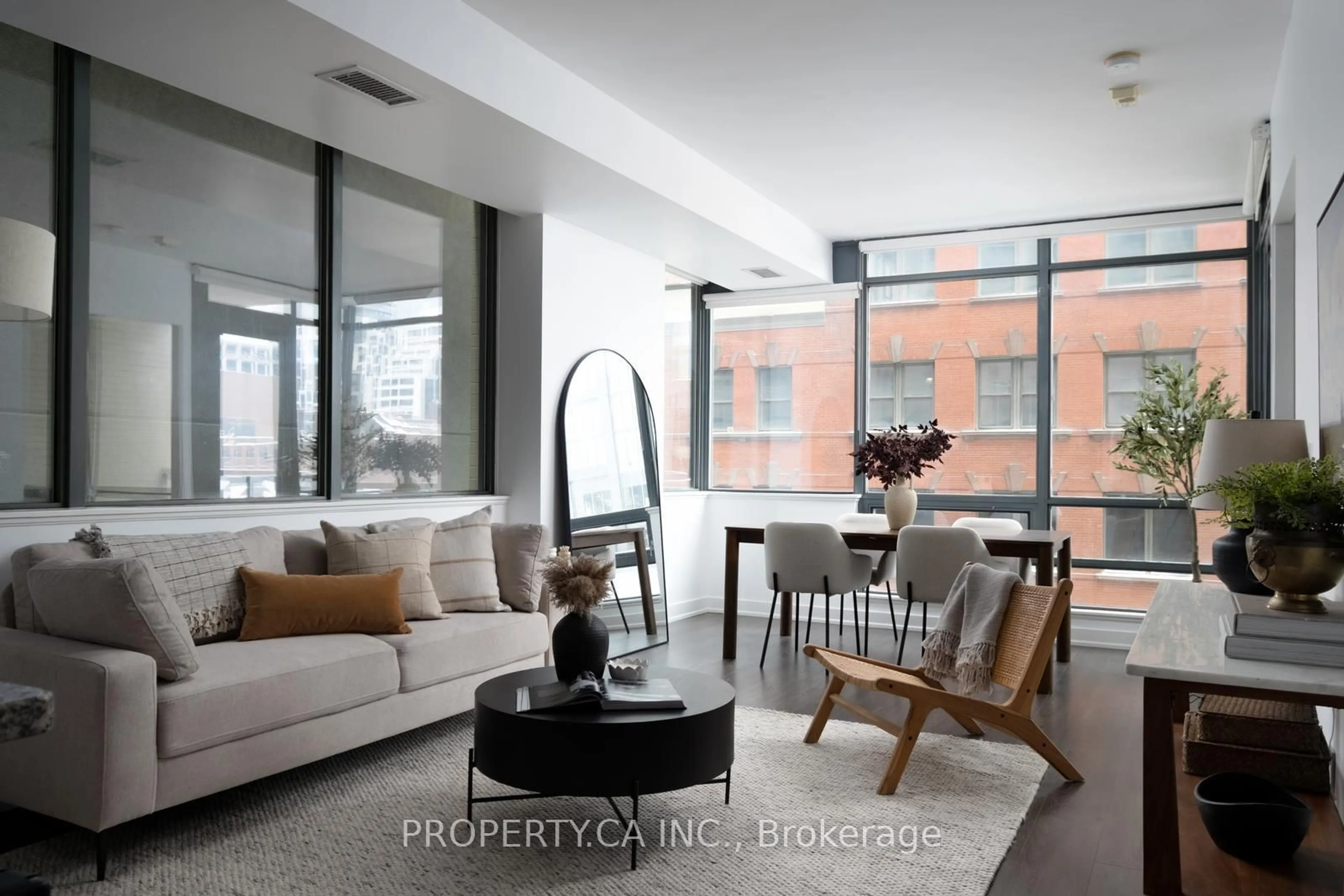 Living room with furniture, unknown for 438 King St #416, Toronto Ontario M5V 3T9