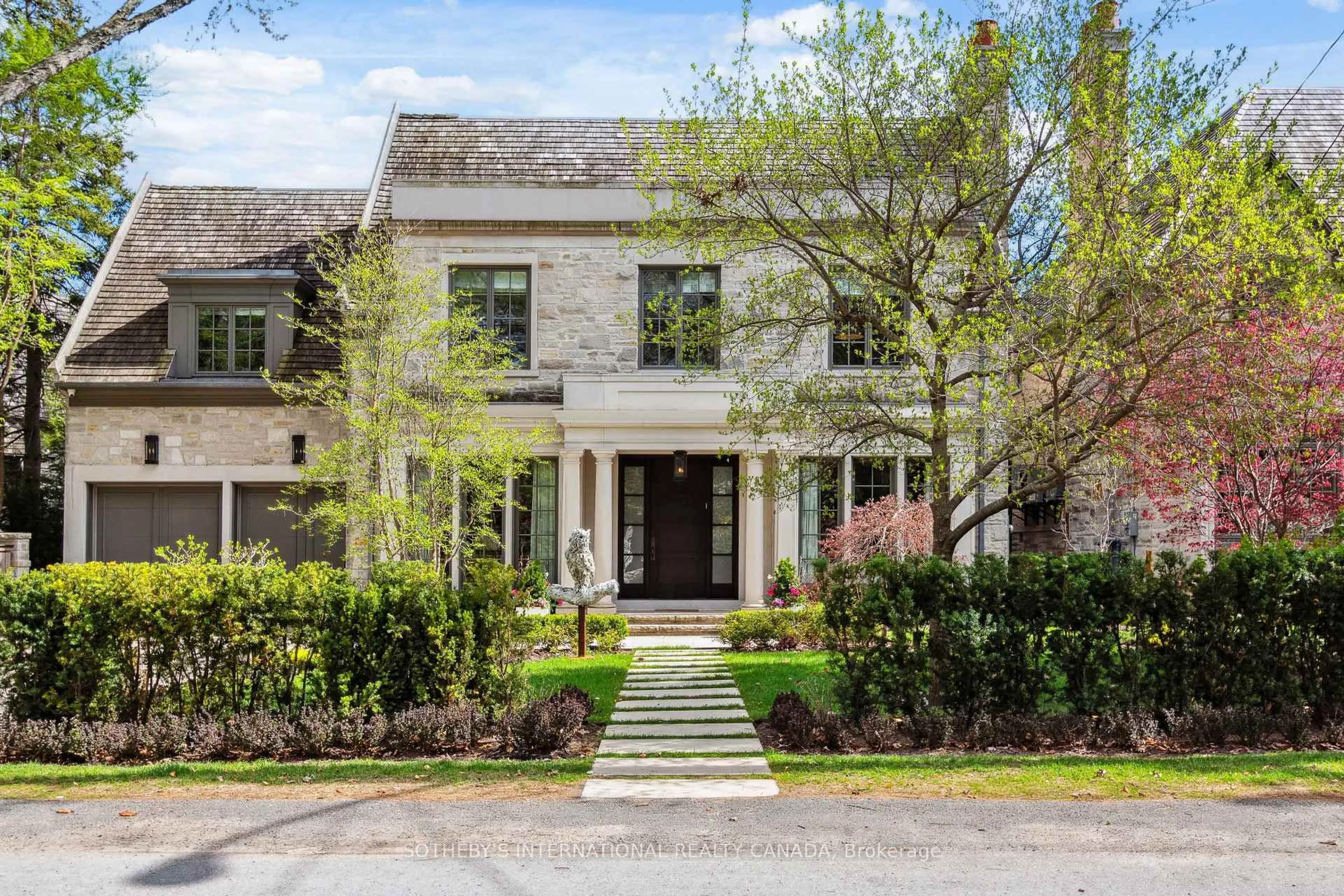 Home with brick exterior material, street for 33 Bayview Wood, Toronto Ontario M4N 1R8