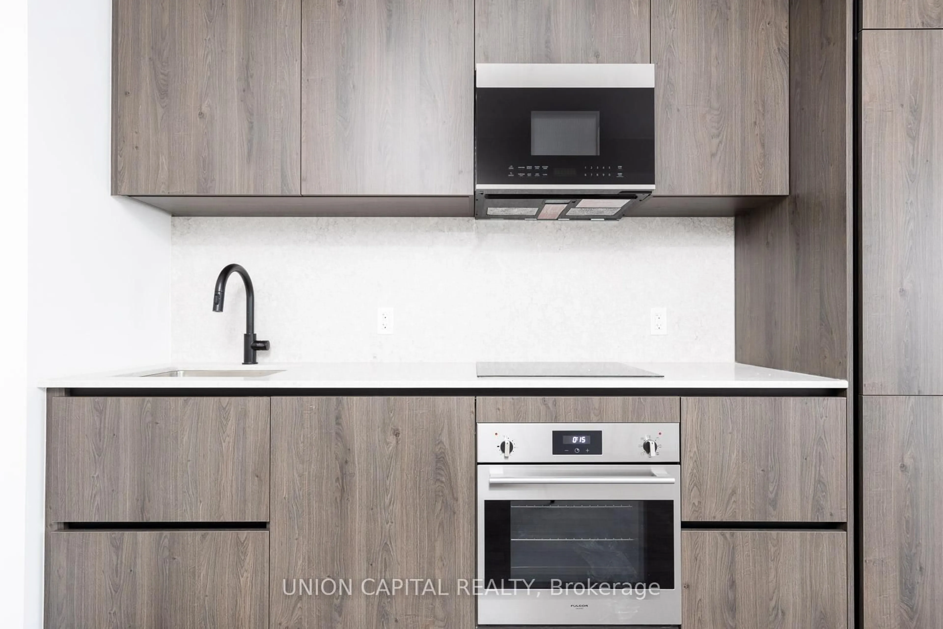 Standard kitchen, wood/laminate floor for 108 Peter St #2505, Toronto Ontario M5V 2G7