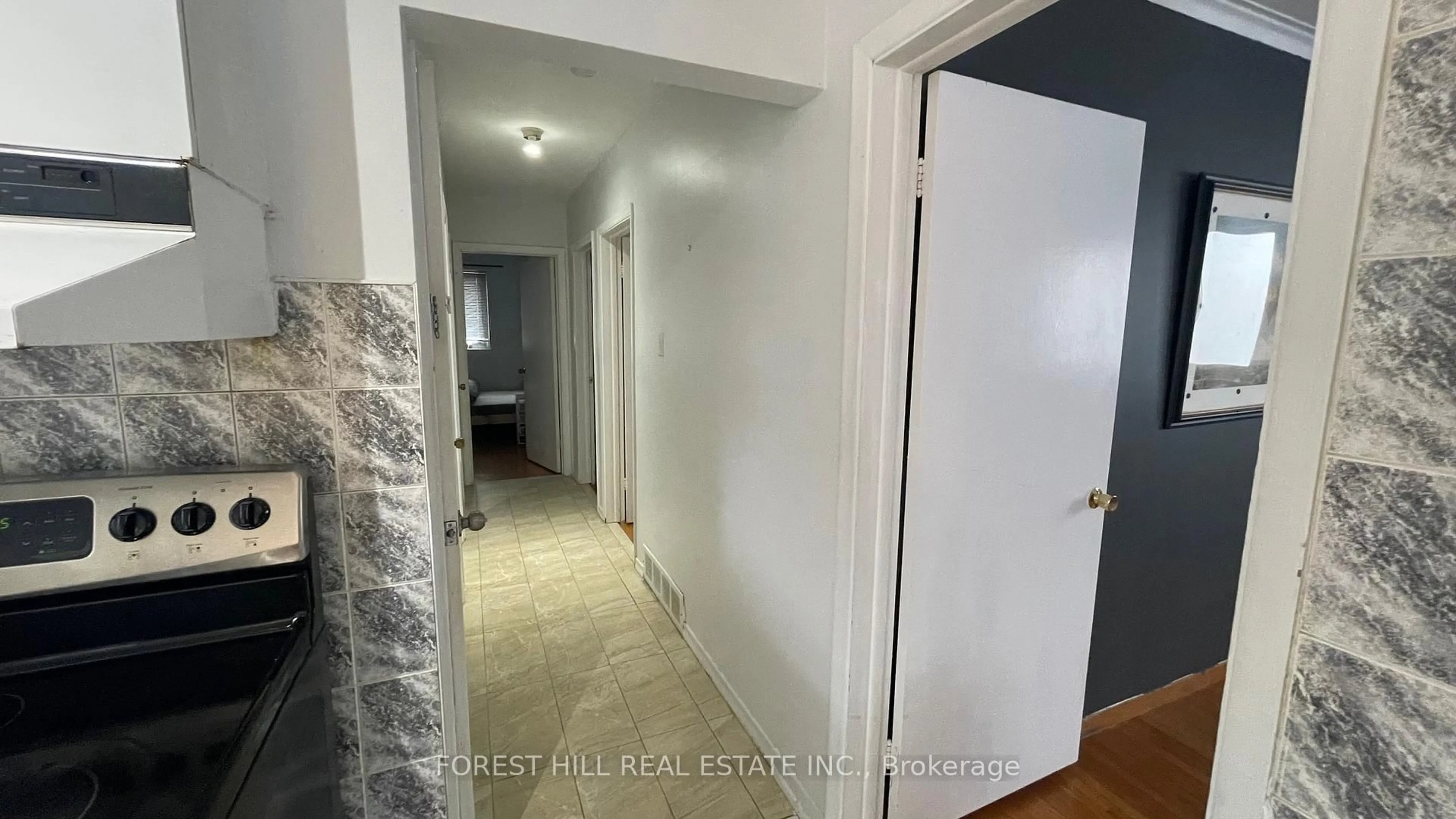 Unknown for 155 Churchill Ave, Toronto Ontario M2N 1Z3