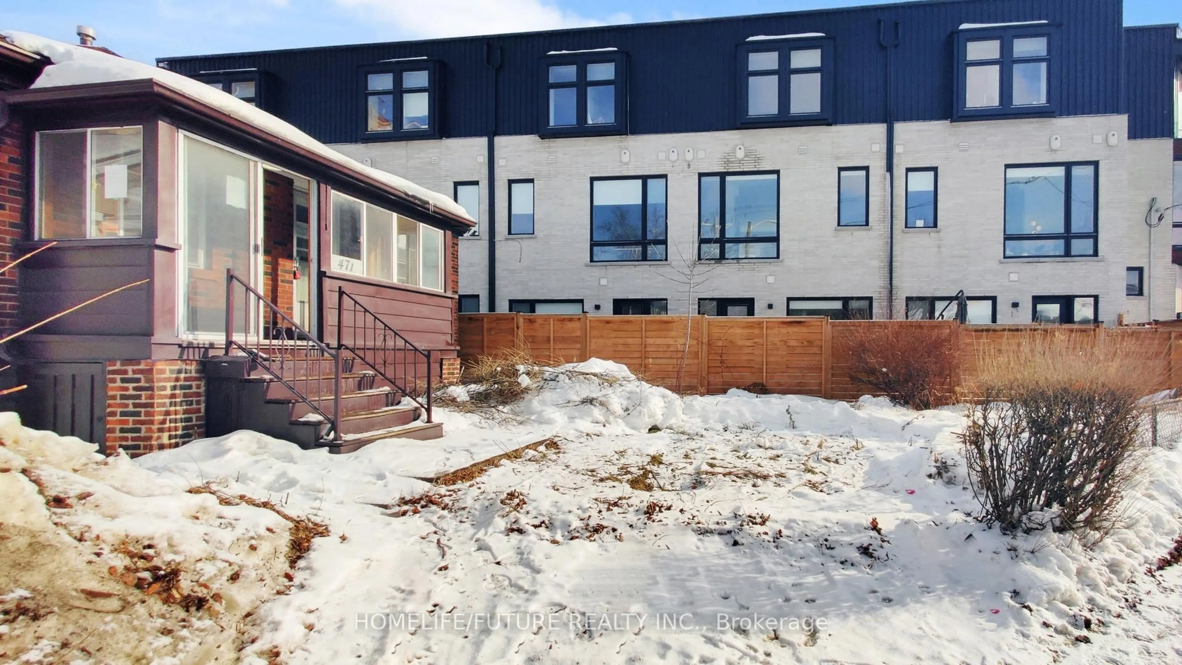 Unknown for 471 Vaughan Rd, Toronto Ontario M6C 2P5