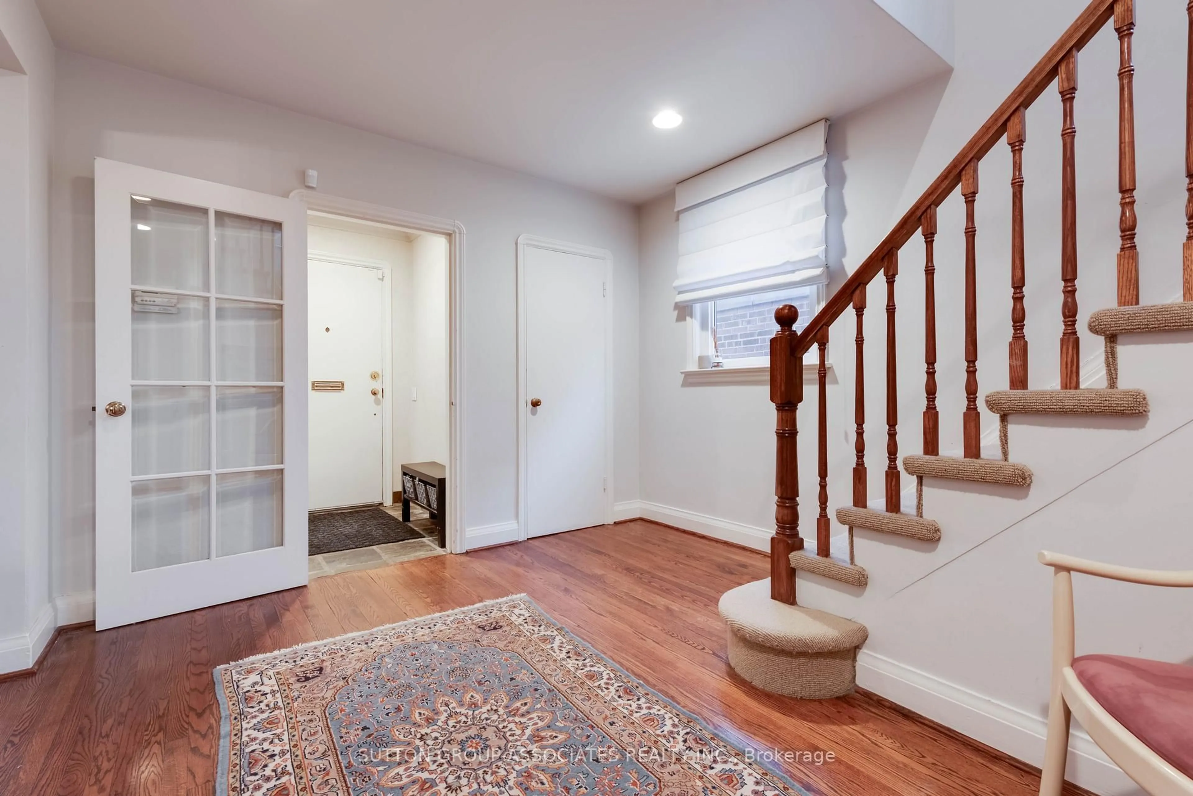 Indoor entryway for 81 Chiltern Hill Rd, Toronto Ontario M6C 3B6