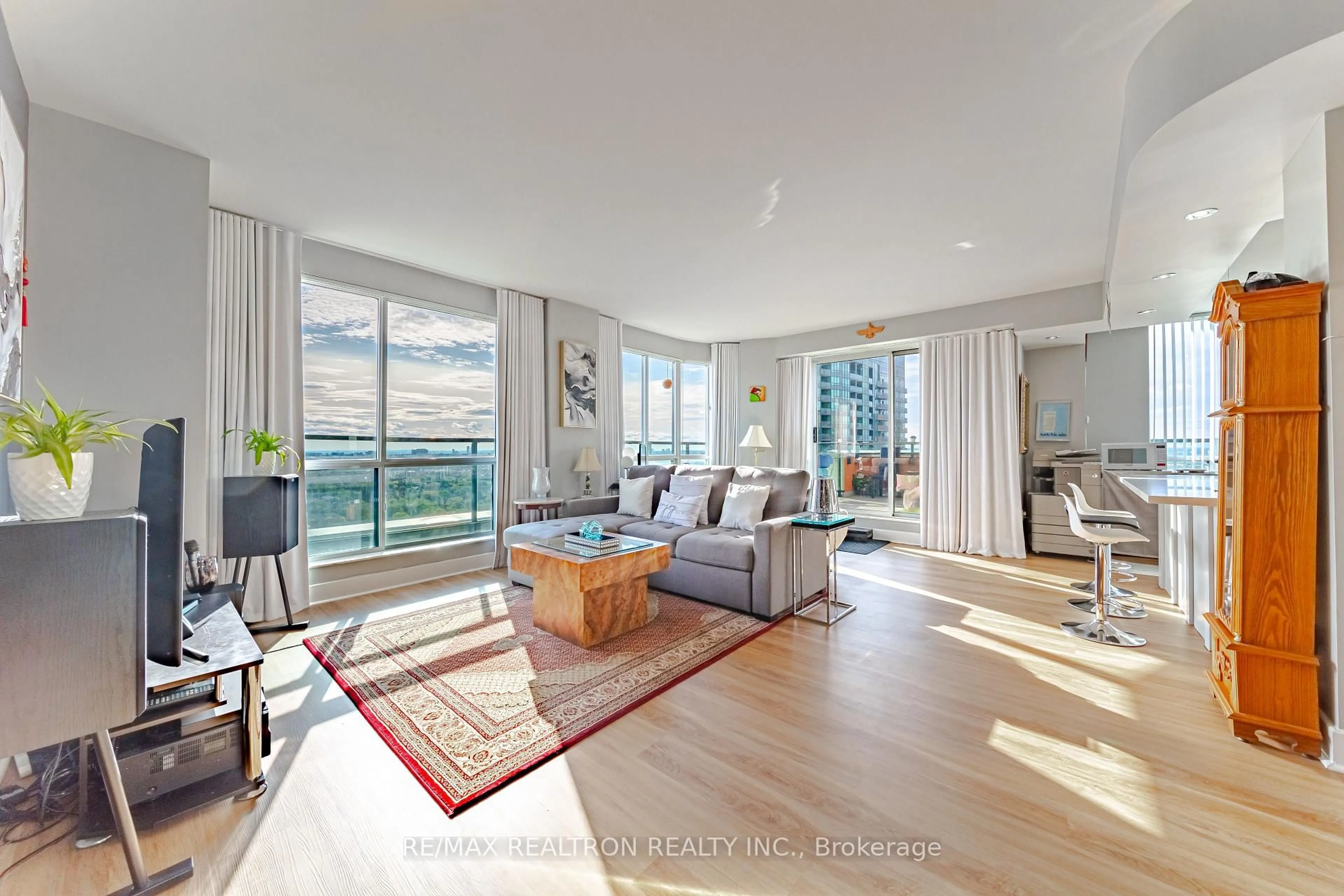 Living room with furniture, unknown for 7 Lorraine Dr #LRG 7, Toronto Ontario M2N 7H3