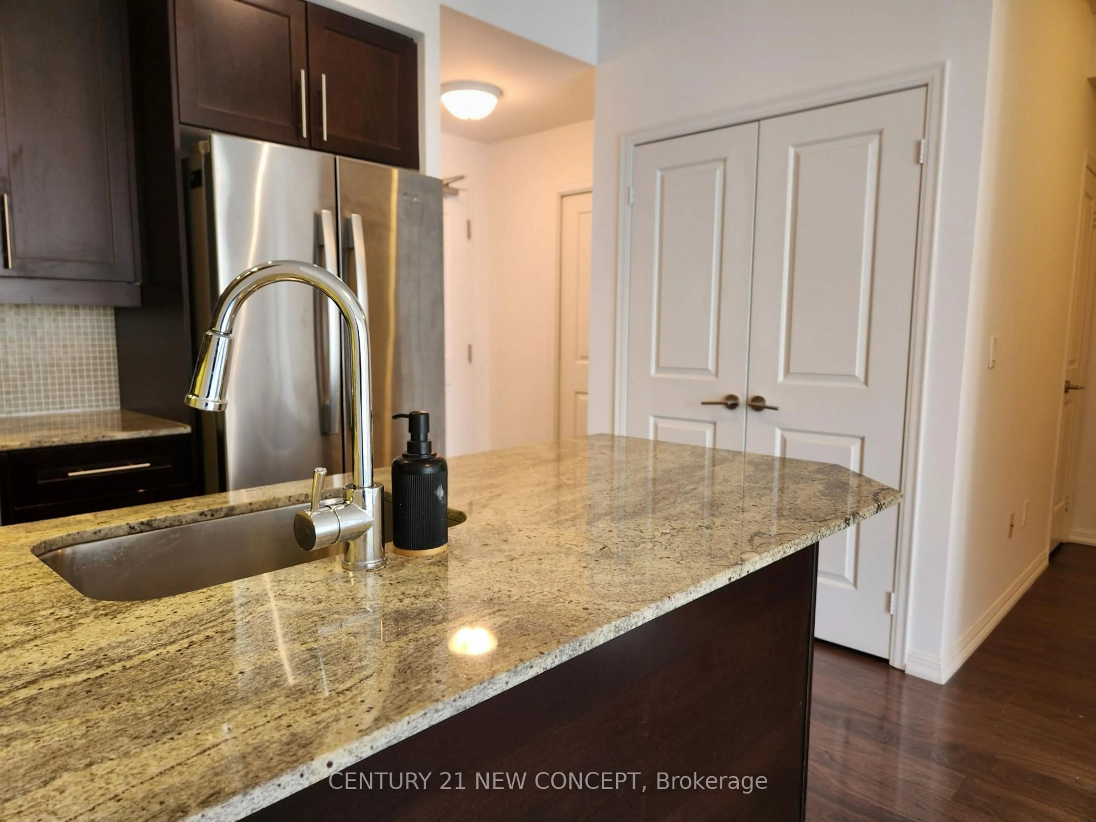 Open concept kitchen, unknown for 65 East Liberty St #2207, Toronto Ontario M6K 3R2