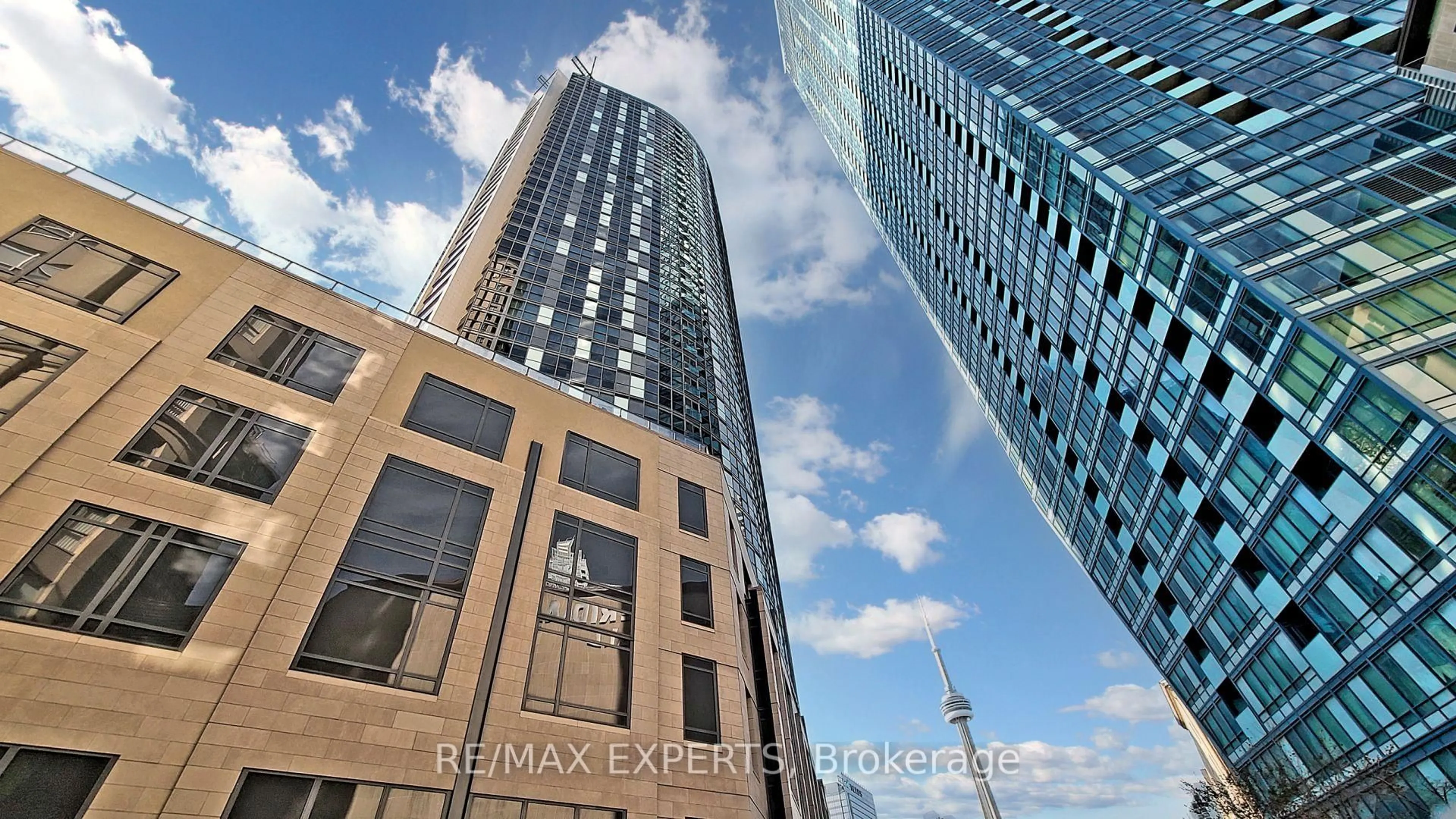 A pic from outside/outdoor area/front of a property/back of a property/a pic from drone, building for 1 The Esplanade Dr #2305, Toronto Ontario M5E 0A8