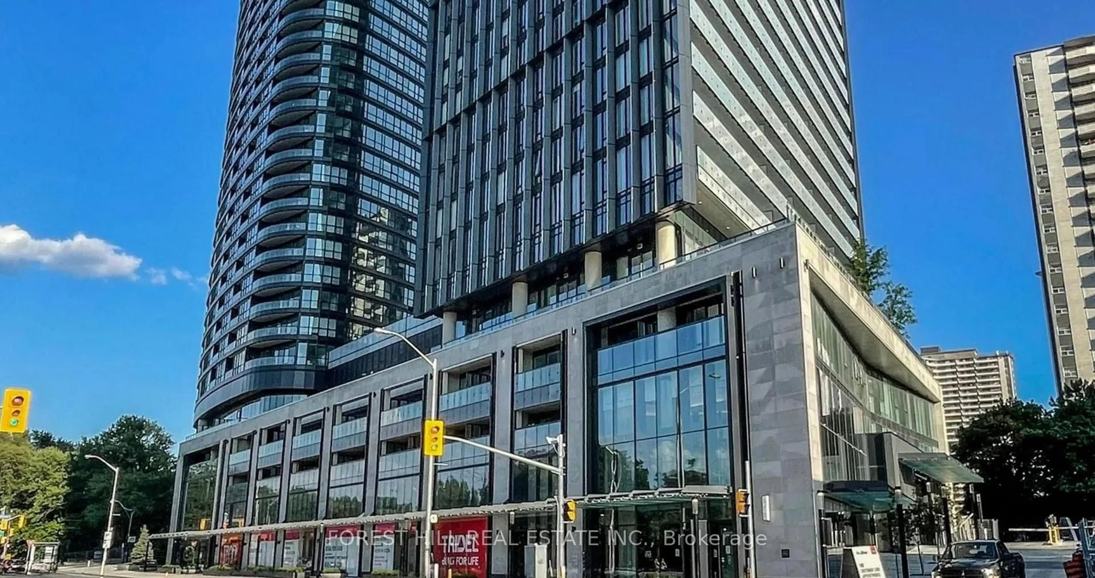 Indoor foyer for 575 Bloor St #3501, Toronto Ontario M4W 0B2