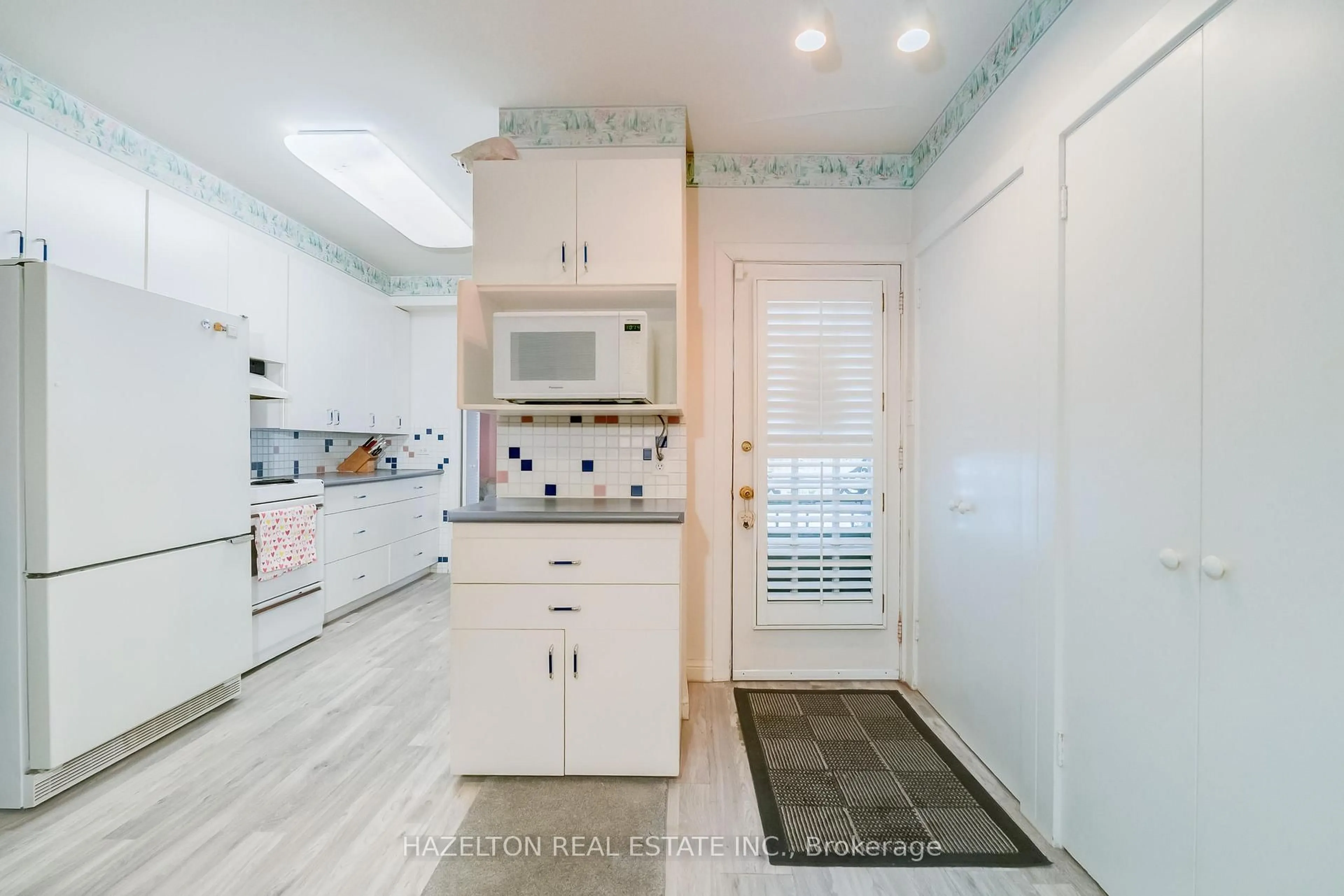 Unknown for 50 Buckingham Ave, Toronto Ontario M4N 1R2