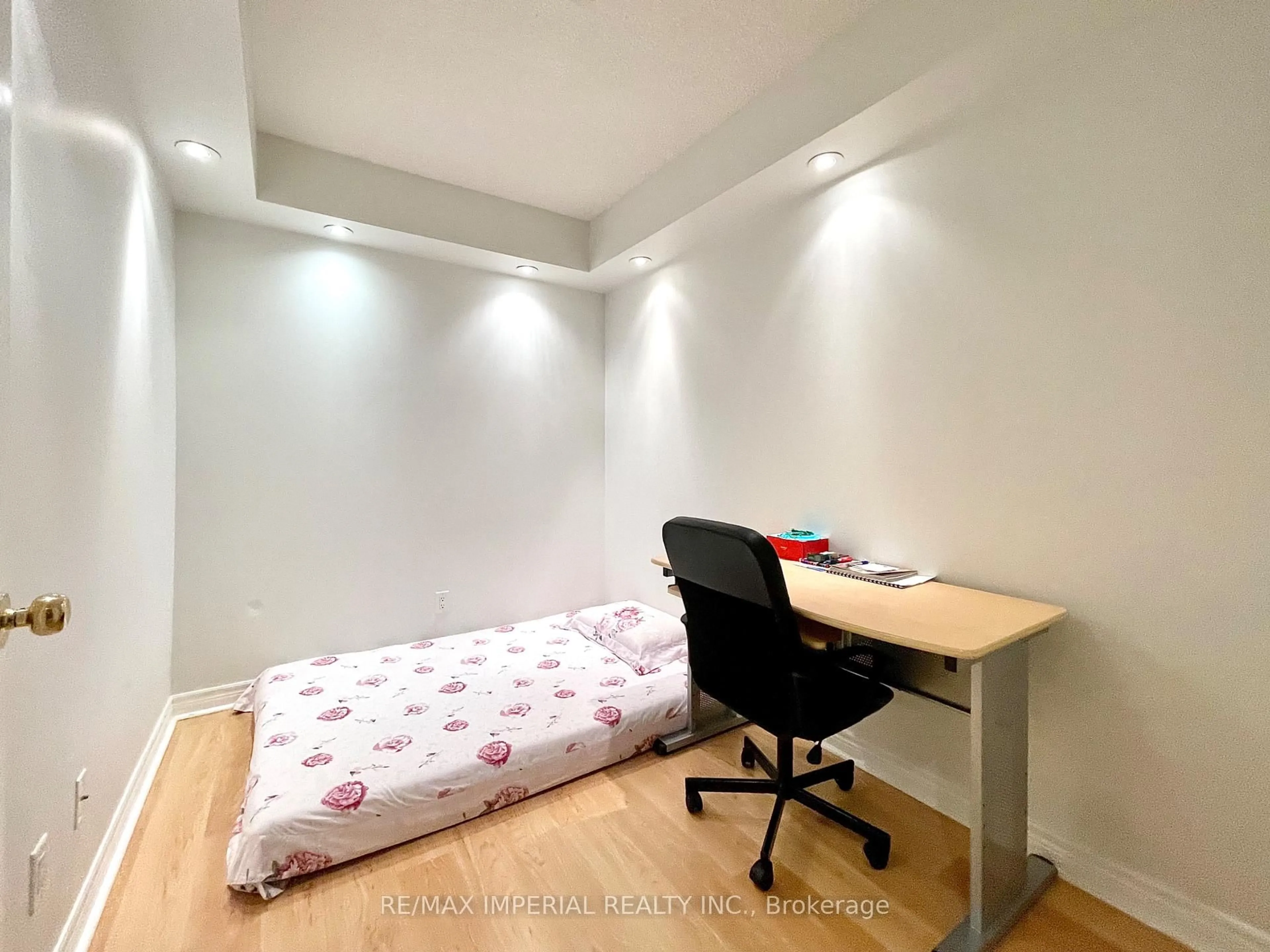 A pic of a room for 38 WILLIAM CARSON Cres #223, Toronto Ontario M2P 2H2