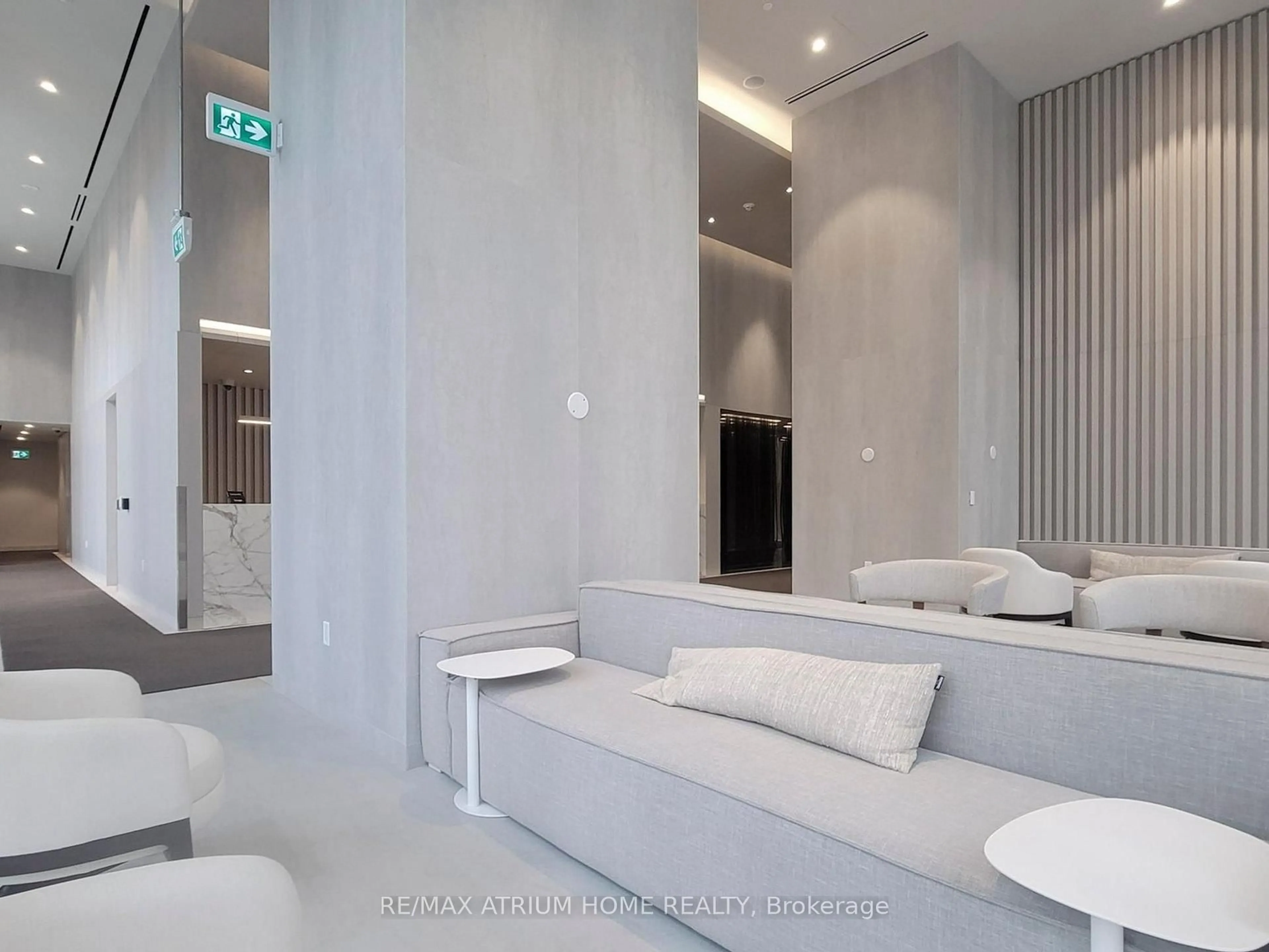 Unknown for 55 Cooper St #4605, Toronto Ontario M5E 0G1