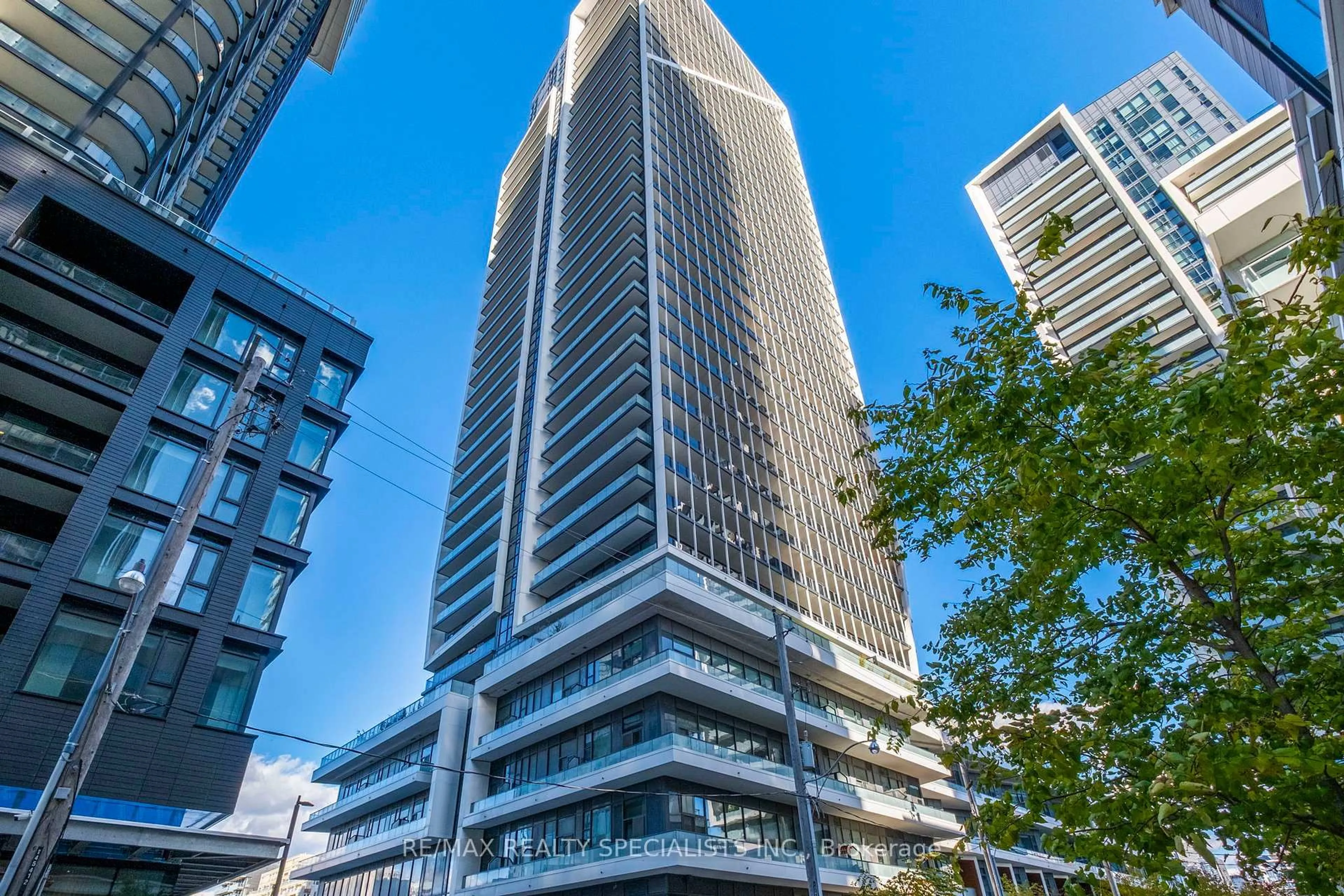 A pic from outside/outdoor area/front of a property/back of a property/a pic from drone, city buildings view from balcony for 50 Ordnance St #3505, Toronto Ontario M6K 0C9