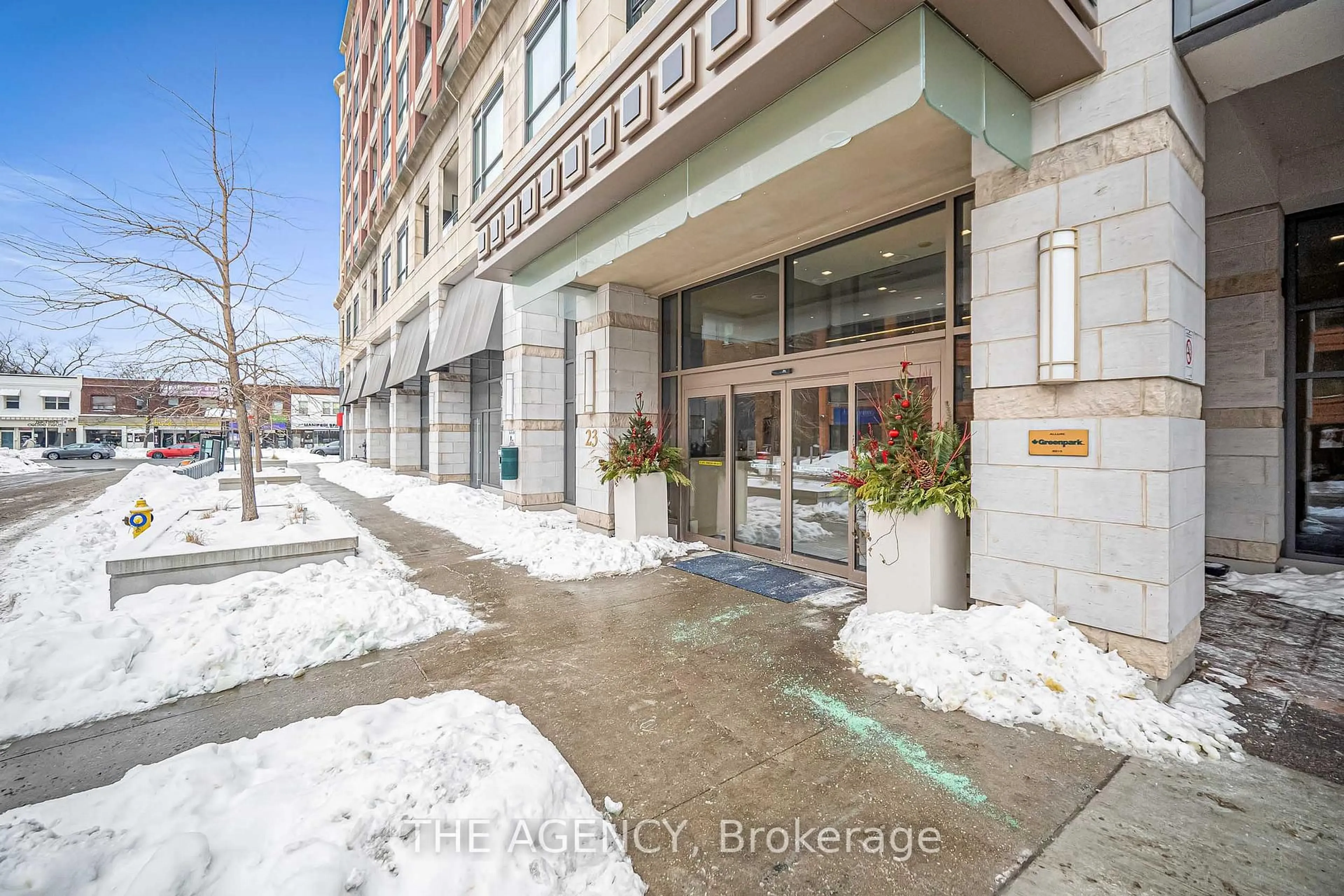 Unknown for 23 Glebe Rd #315, Toronto Ontario M5P 0A1