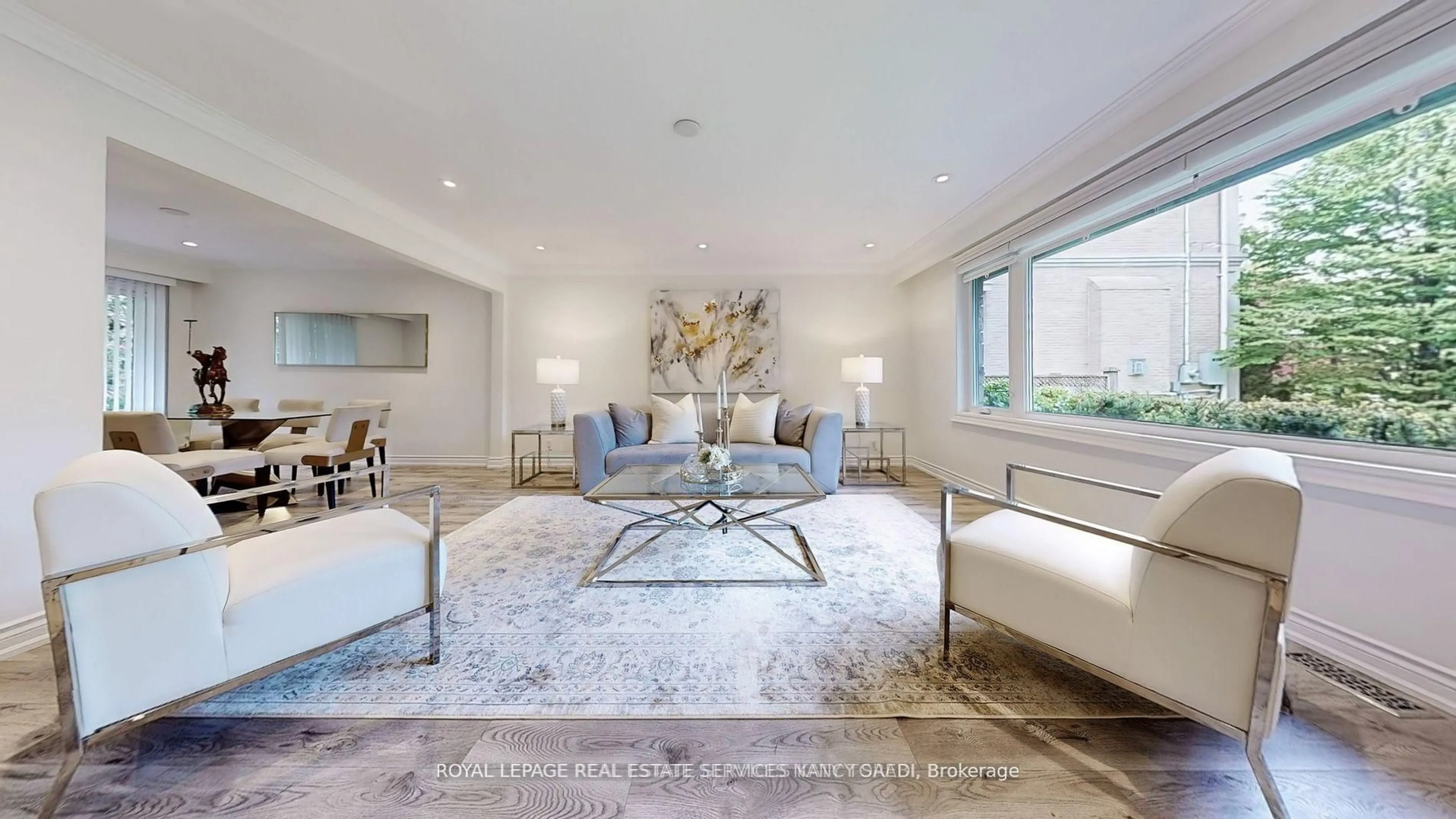 Living room with furniture, unknown for 15 Farrington Dr, Toronto Ontario M2L 2B4