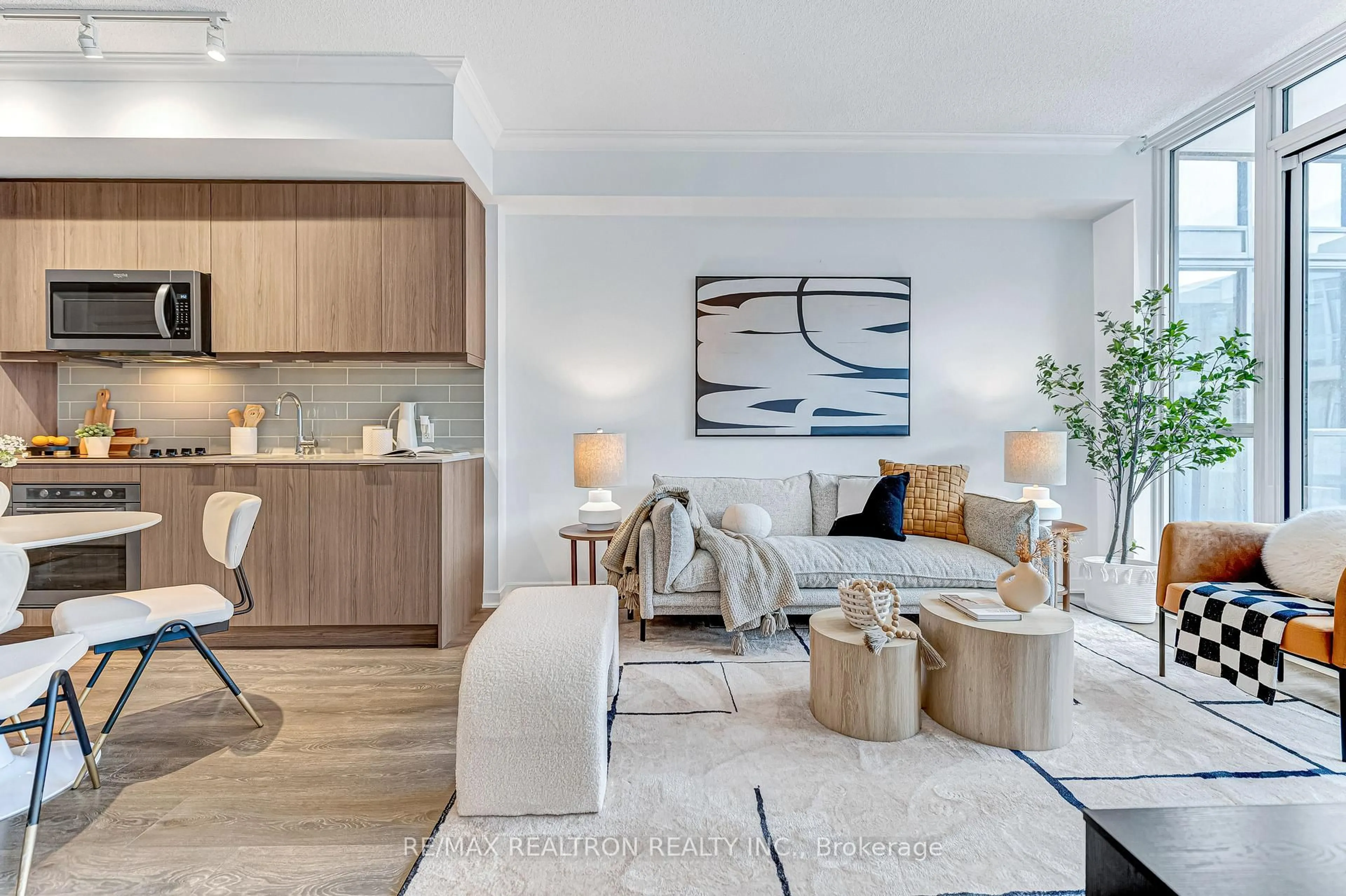 Living room with furniture, unknown for 38 Forest Manor Rd #411, Toronto Ontario M2J 0H4