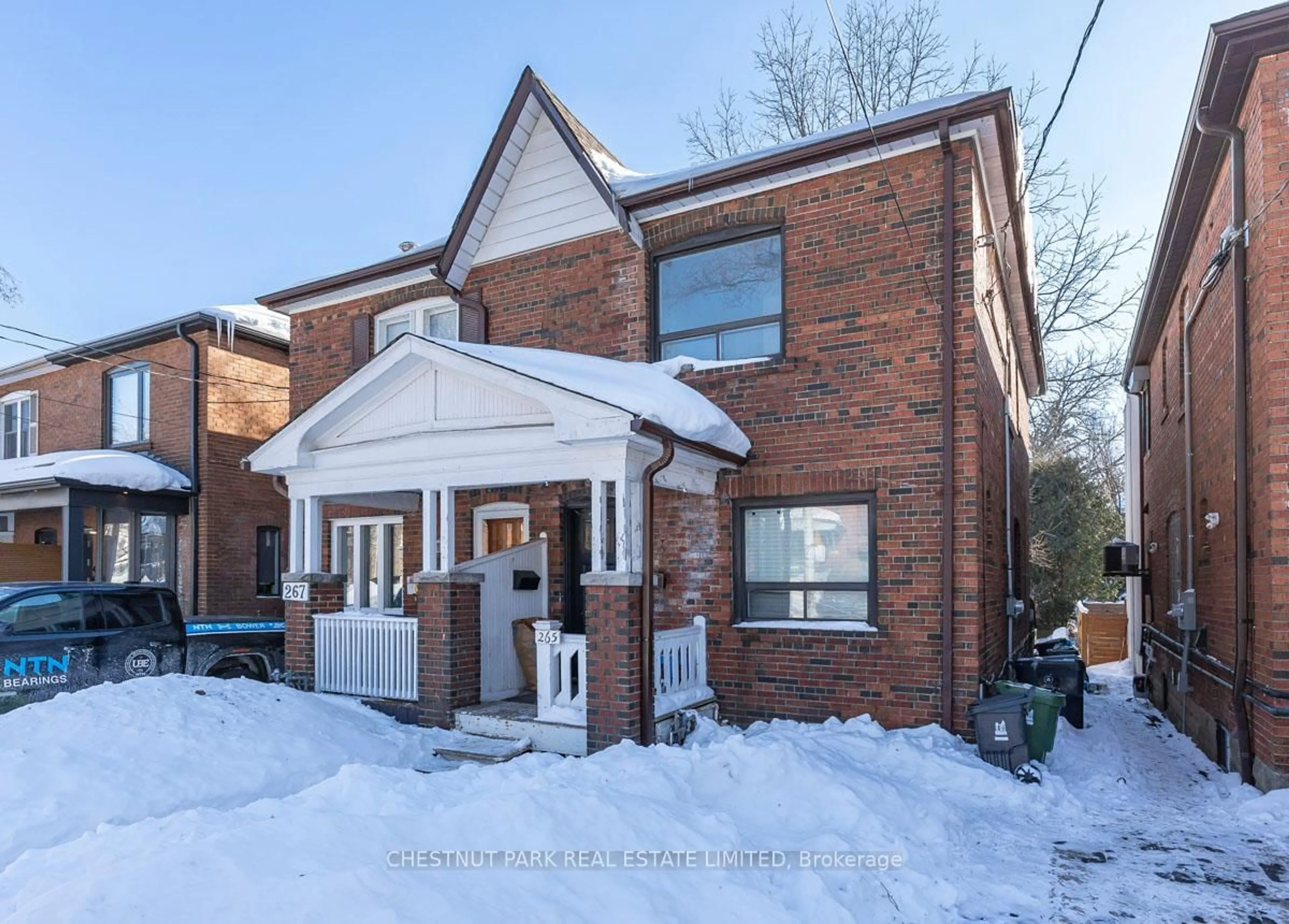 Home with brick exterior material, street for 265 Broadway Ave, Toronto Ontario M4P 1W1