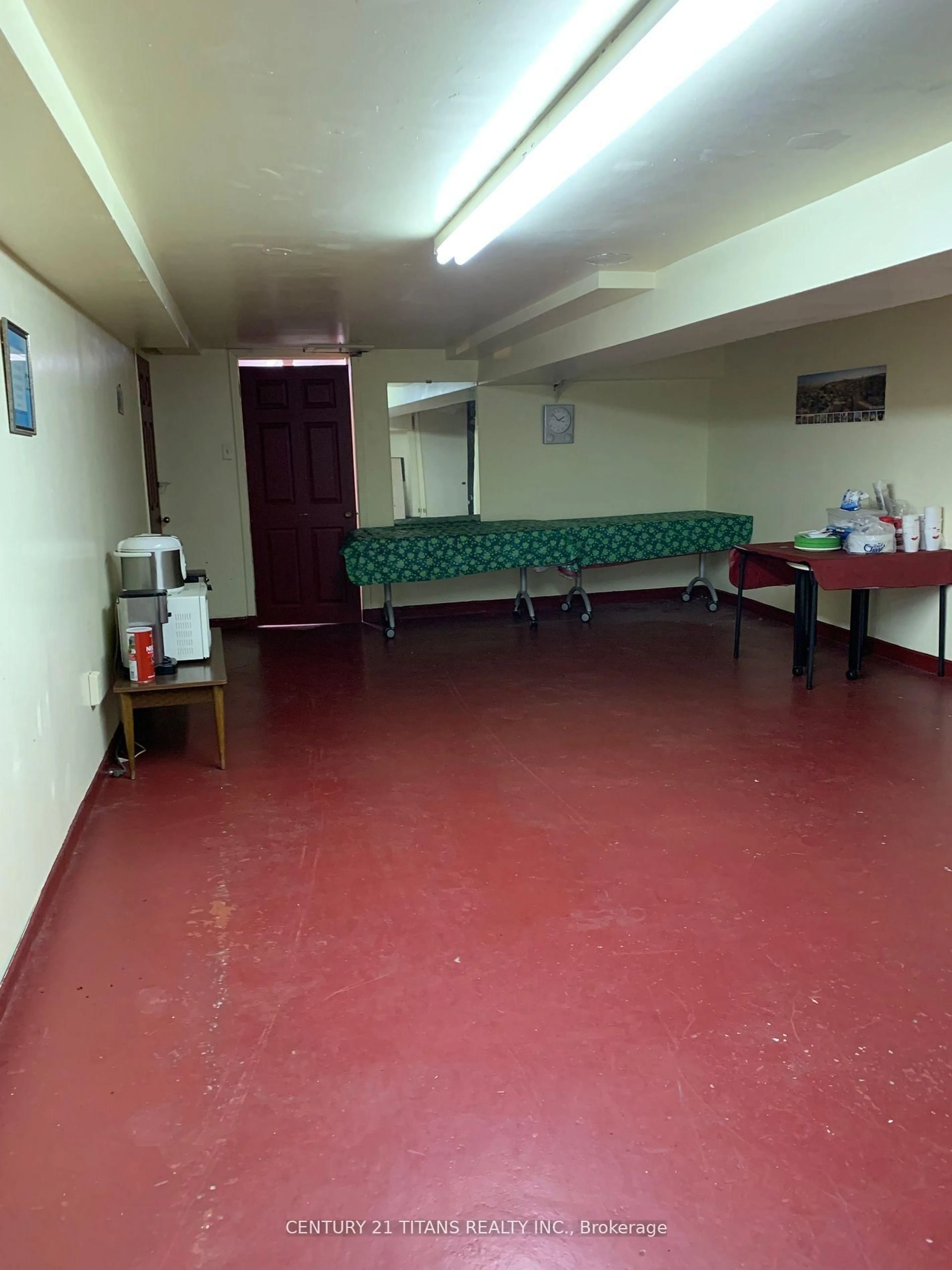 A pic of a room for 481A Oakwood Ave, Toronto Ontario M6E 2W4