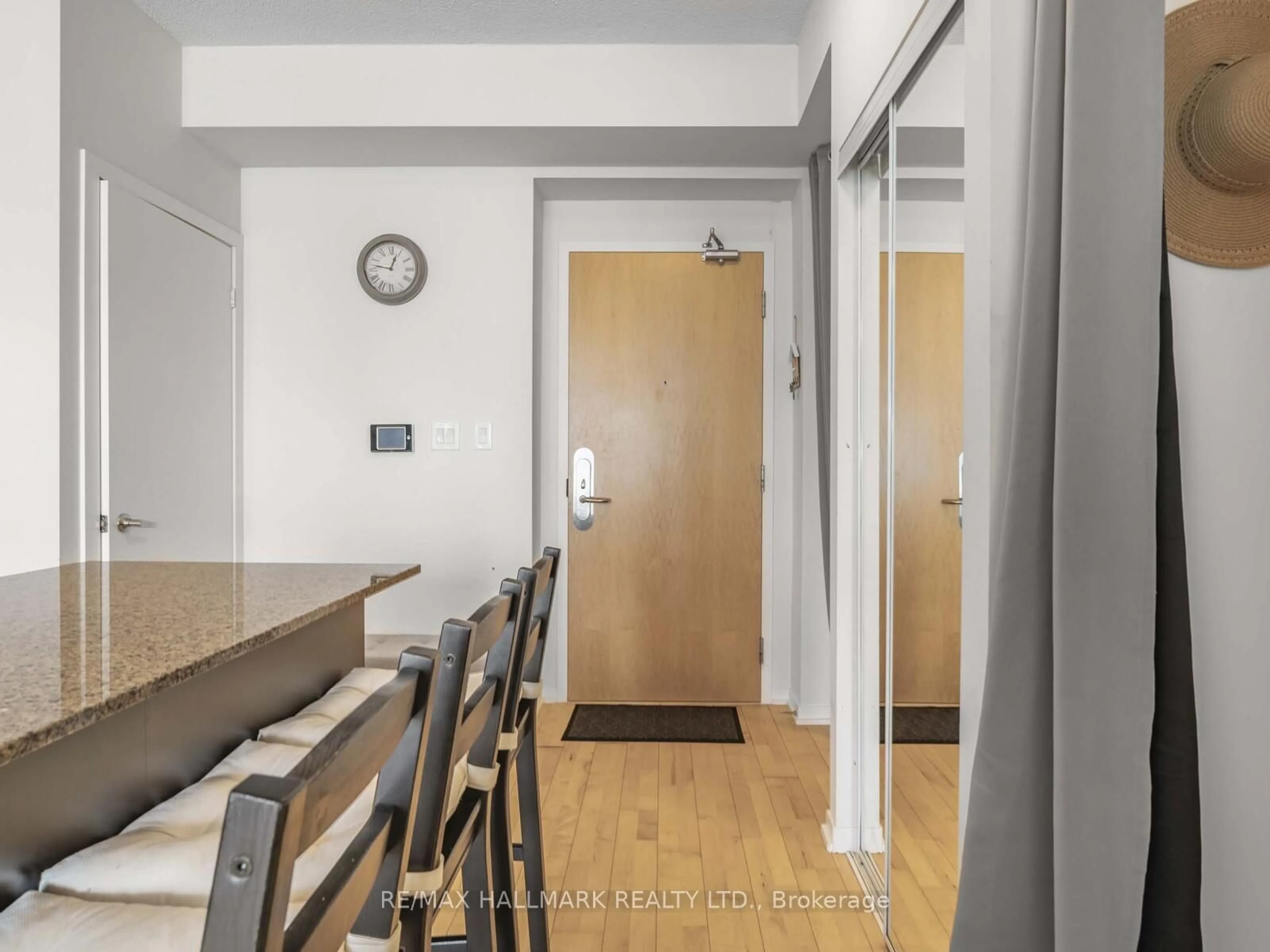 Unknown for 65 Bremner Blvd #2109, Toronto Ontario M5J 0A7