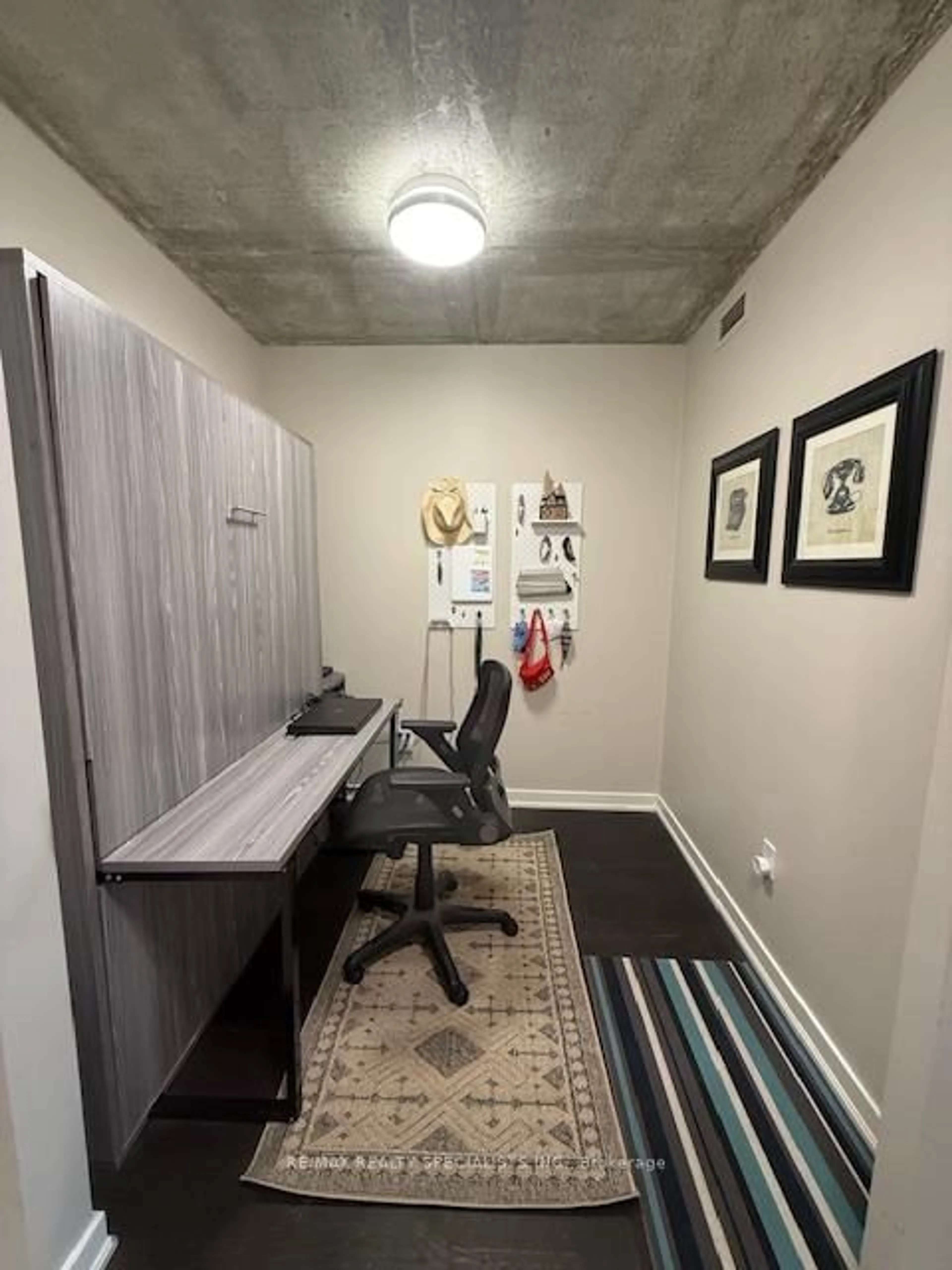 A pic of a room for 10 NAVY WHARF Crt #2803, Toronto Ontario M5V 3V2