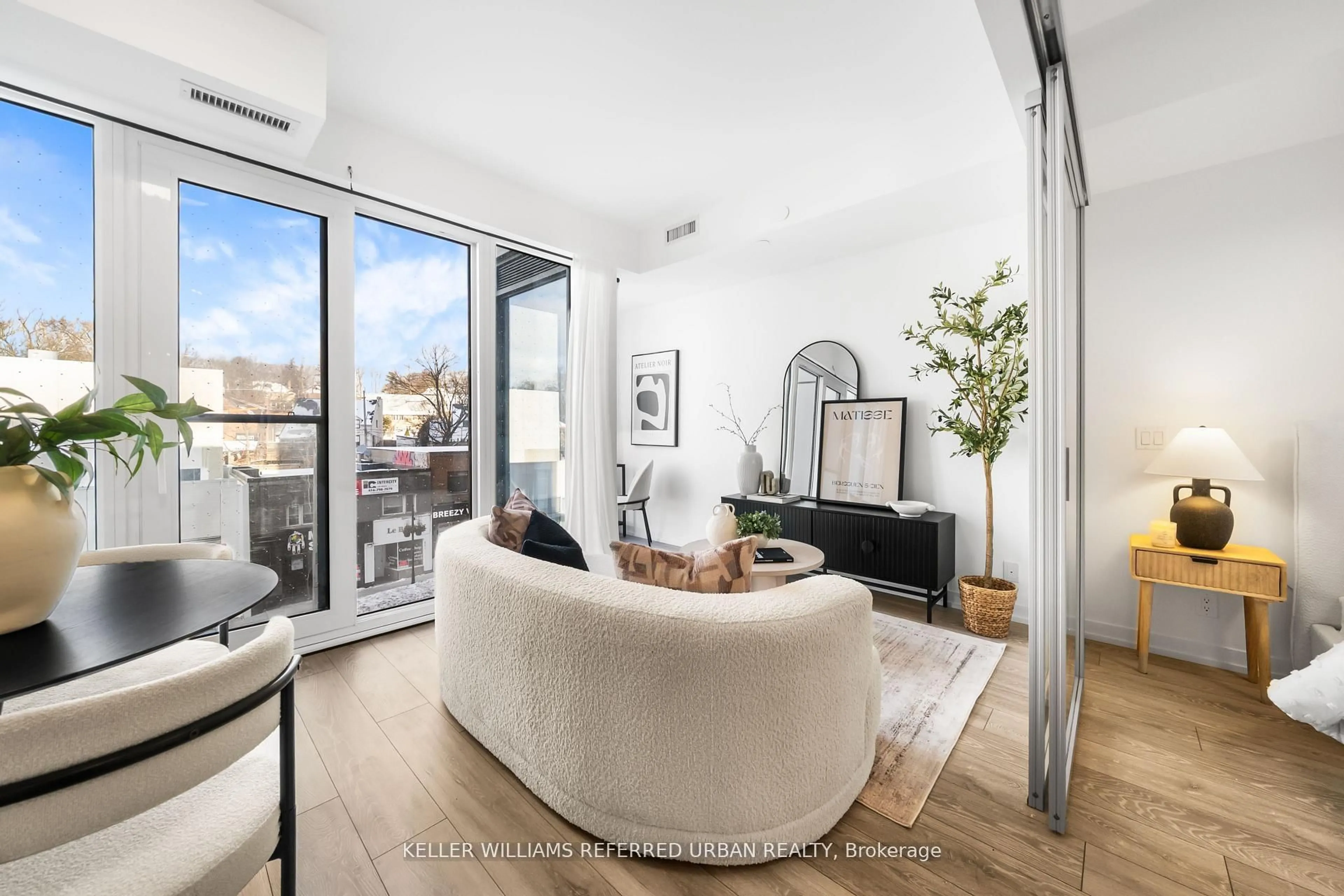 Living room with furniture, unknown for 2020 Bathurst St #322, Toronto Ontario M5P 0A6