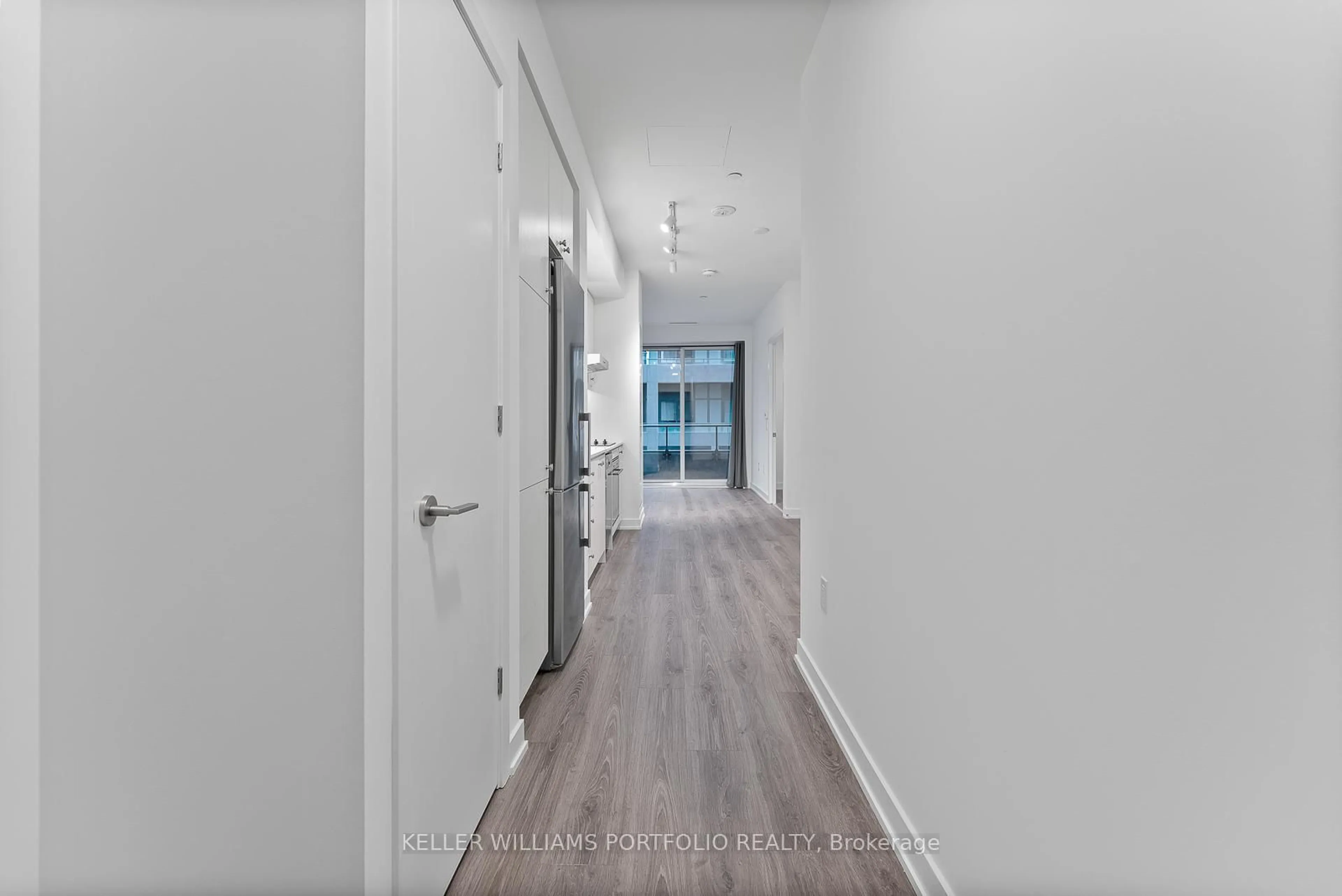 Indoor entryway for 9 Tecumseth St #506, Toronto Ontario M5V 0S5
